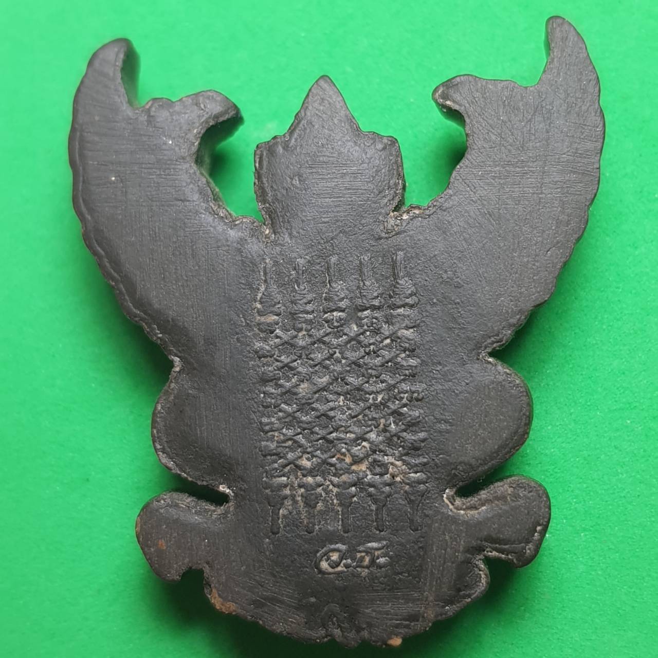 พระเครื่อง พญาครุฑห้อยคอ เลี่ยมกรอบ รุ่น รุ่งเรือง อำนาจ บารมี สีดำ ครุฑ จี้พญาครุฑ ครุฑบูชา