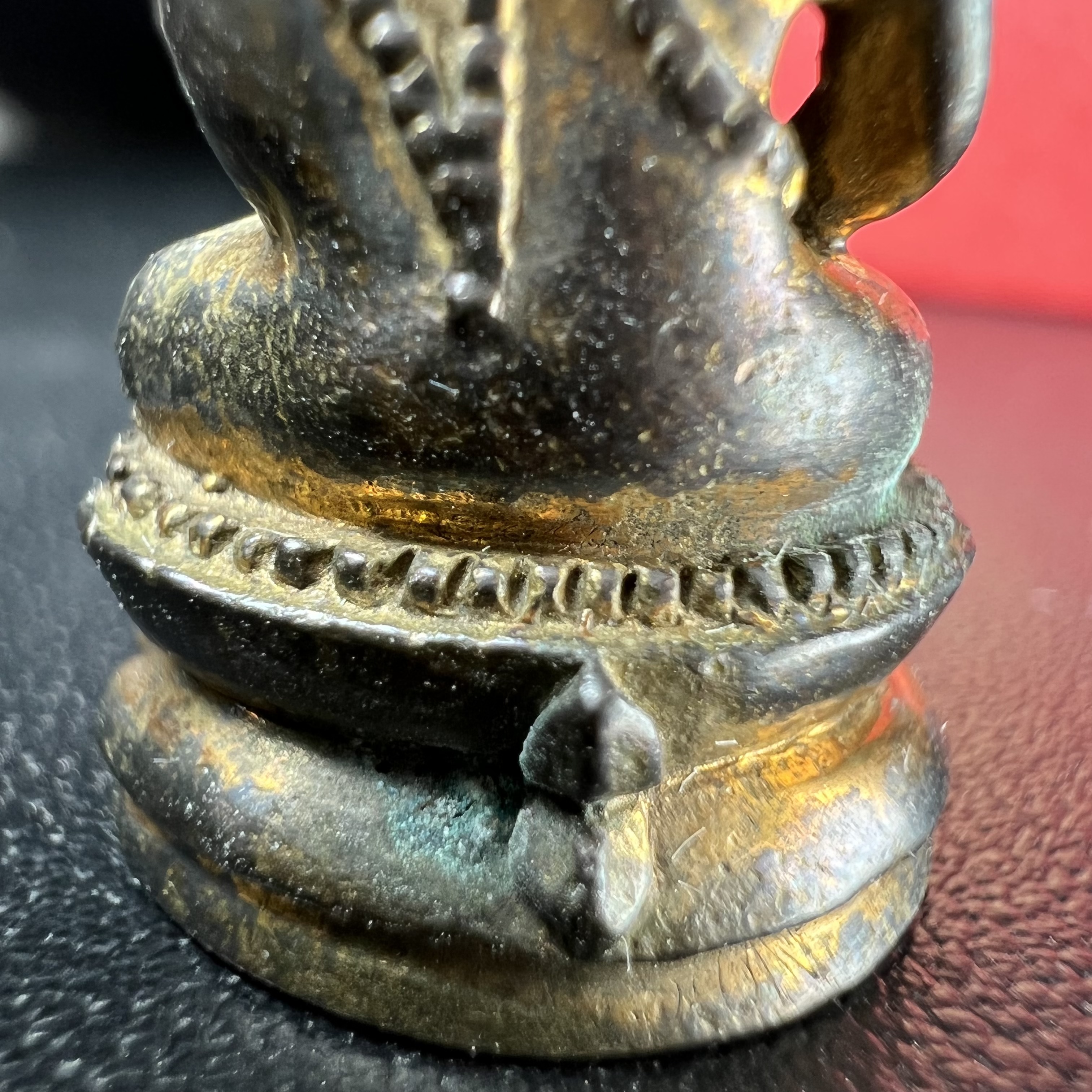 พระกริ่งโภคทรัพย์ วัดบวรนิเวศ ปี2535 เนื้อนวโลหะ(สมเด็จพระญาณสังวร พระสังฆราชสกลมหาสังฆปรินายกเสด็จเททอง)(พระนามมหามงคลพระราชทานให้ อุดมด้วยทรัพย์อันเป็นมงคล อุดมด้วยโชคลาภ และโภคทรัพย์ ดั่งมีถุงเงินถุงทองเก็บโชคลาภสมปรารถนา)(1ใน2500องค์)