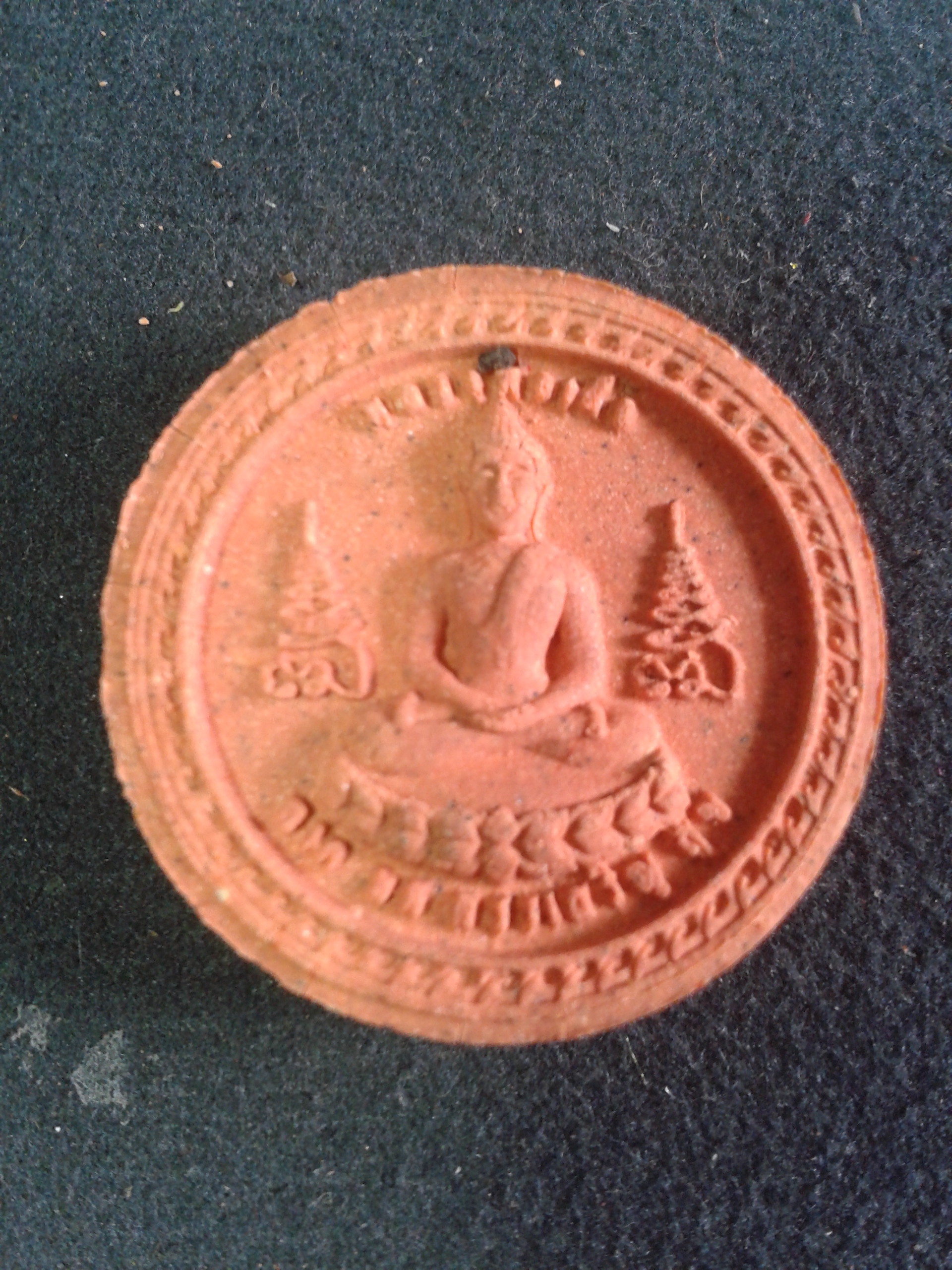 หลวงพ่อเสือ ด้านหลังจตุคามรามเทพ วัดบางแวก องค์ละ 199 บาท พร้อมจัดส่งครับ