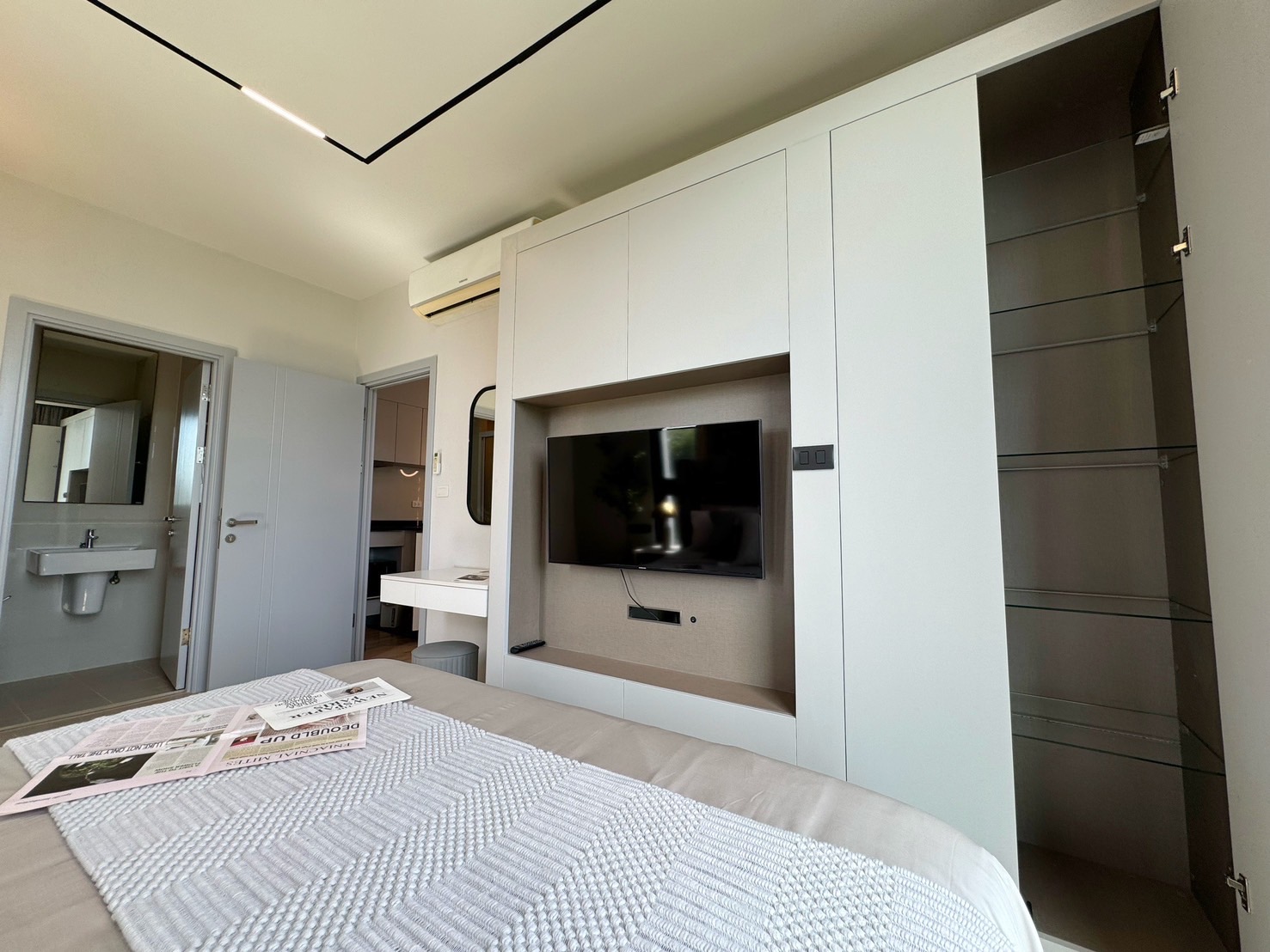 For Sales : Bypass road, The Base Uptown, 2 Bedrooms 2 Bathrooms, 2nd flr.