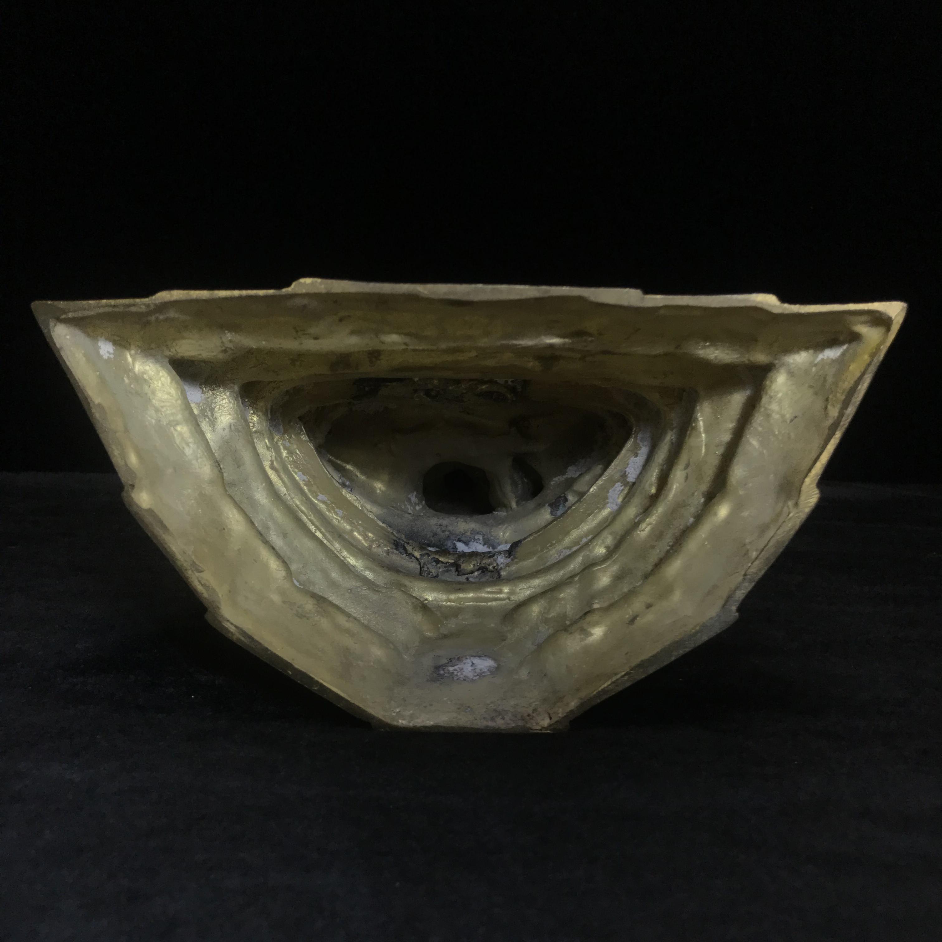 พระพุทธคมนาคมบพิธ (พระพุทธสิหิงค์จำลอง)(พระพุทธรูปประจำกระทรวงคมนาคม) ตรา ภปร. ครบรอบ 84 ปี กระทรวงคมนาคม พ.ศ.2539 เนื้อลำอู่แดงลงรักปิดทอง หน้าตัก 5 นิ้ว ปลุกเสก ณ วัดพระแก้ว พิธีใหญ่(1 ใน 3000 องค์)หายาก