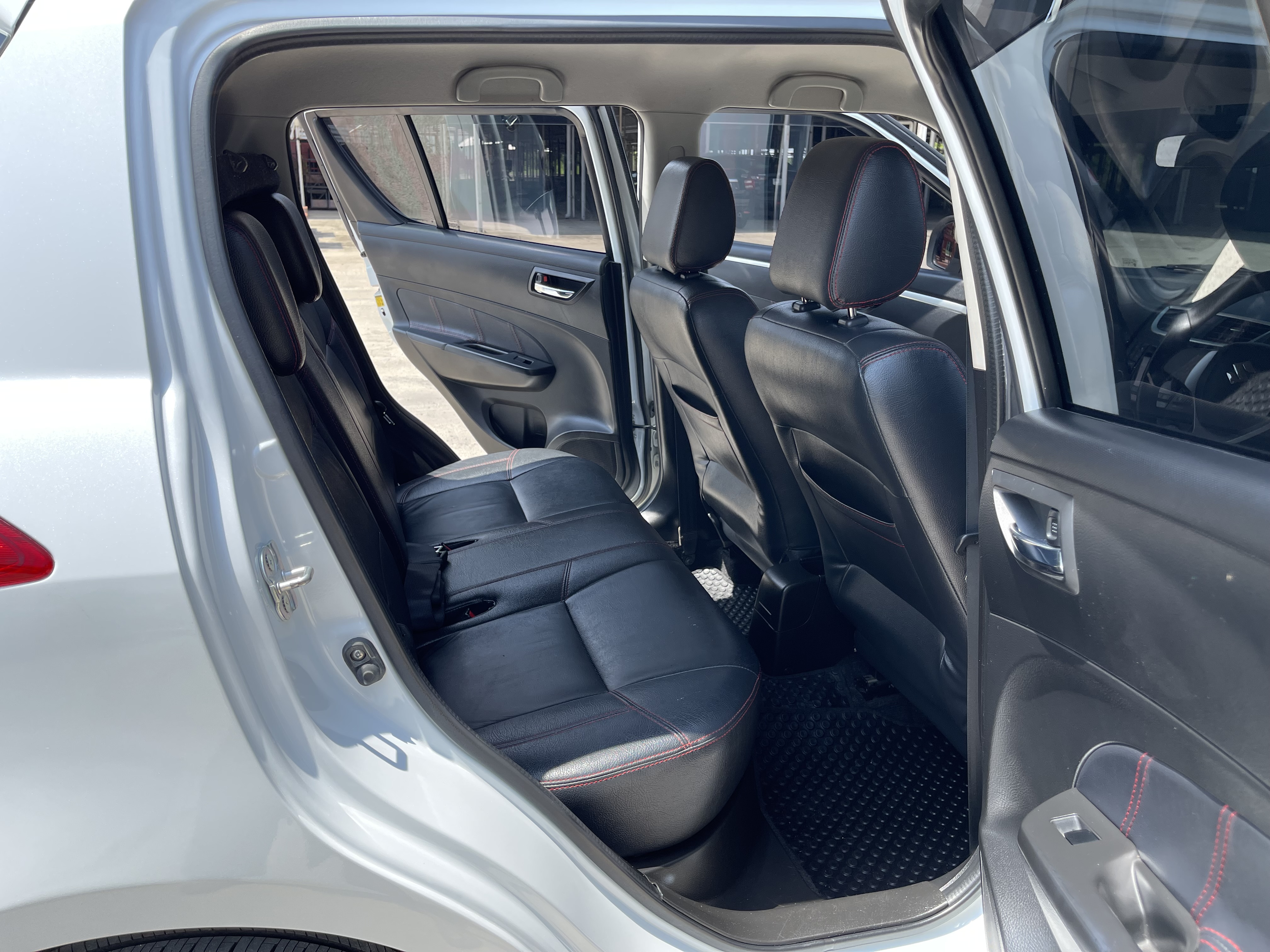 Suzuki Swift 1.2 GL At 2014 ขาวมุก