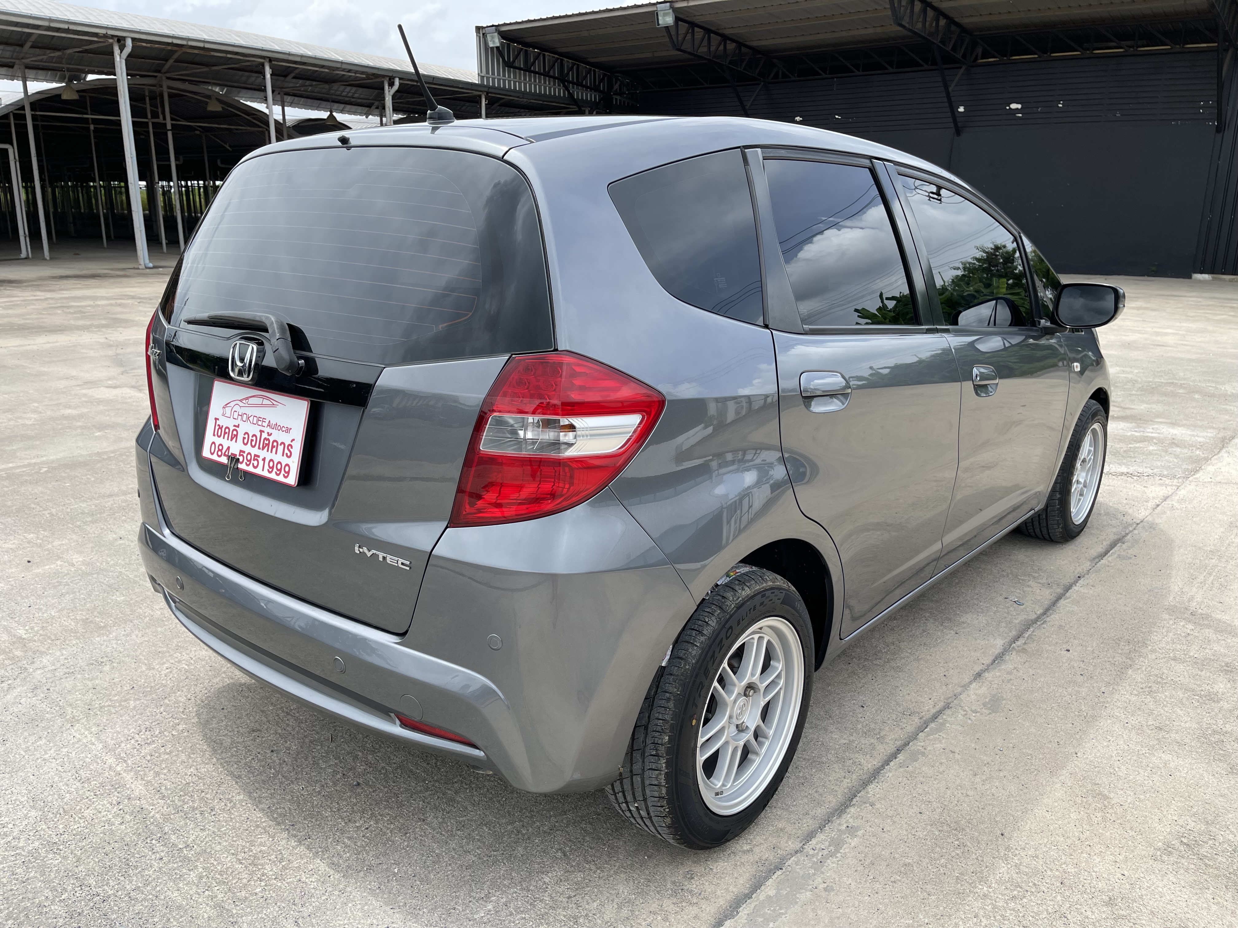 Honda Jazz 1.5 V At 2014 เทา