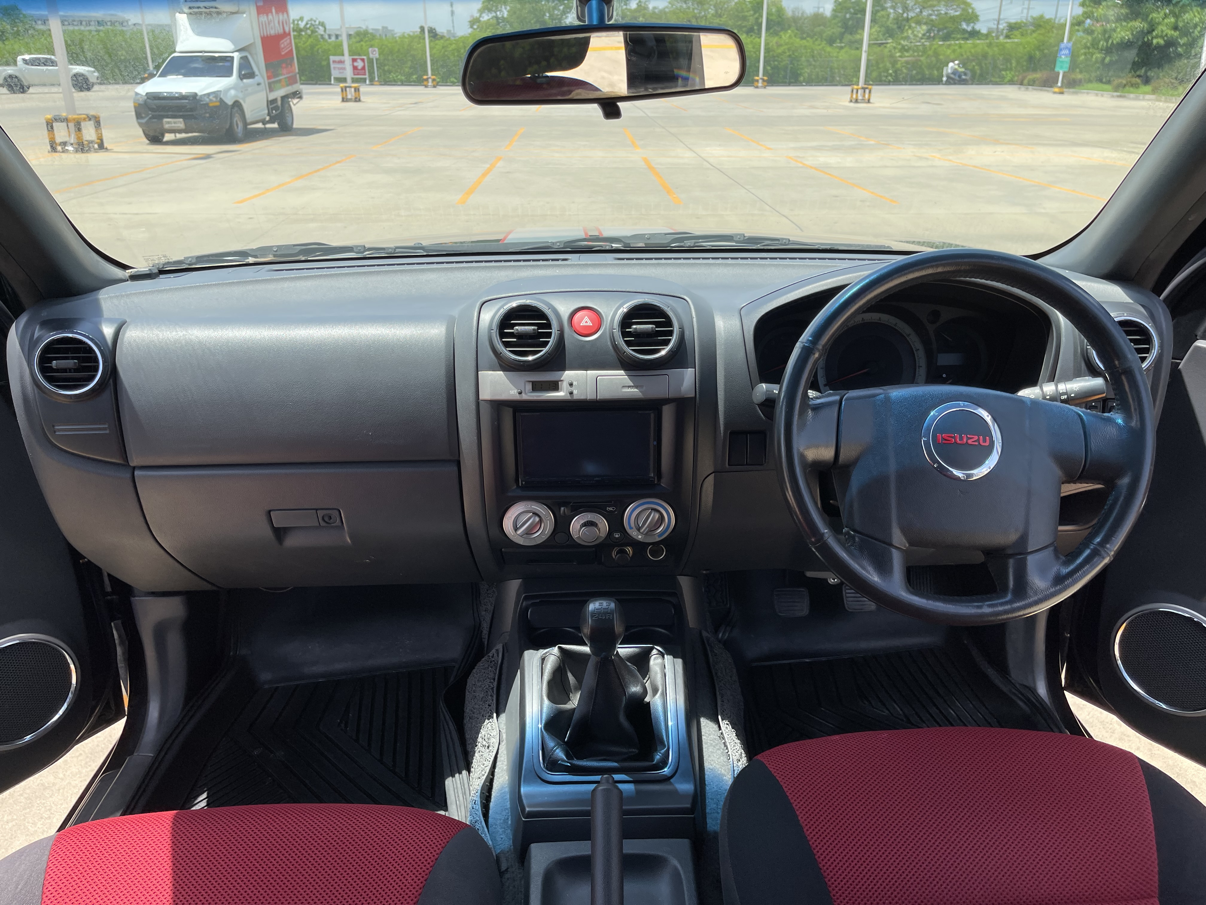 Isuzu Dmax 4ประตู Hlander 2.5 Abs X-Series Navi 2011 ดำ