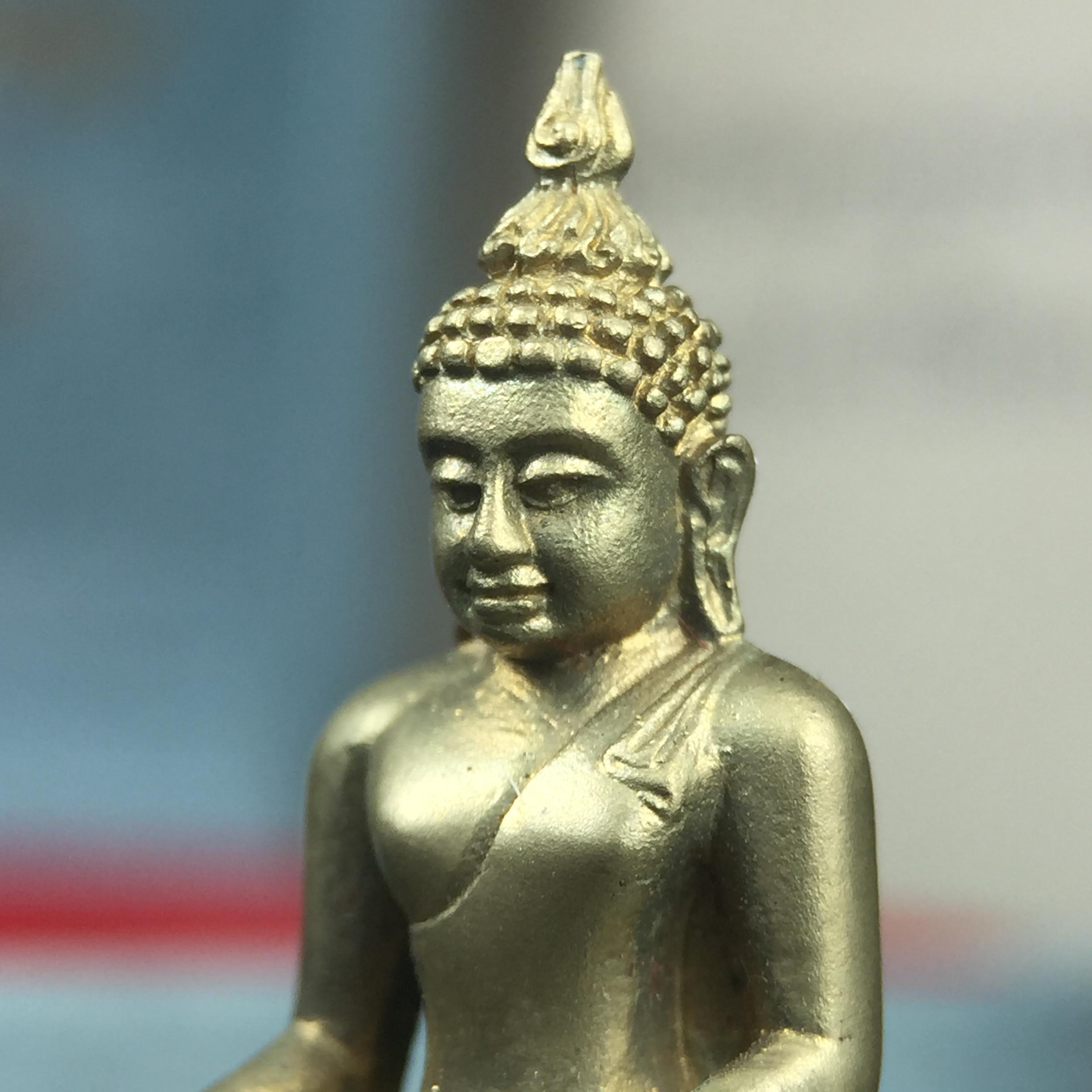 พระกริ่งไพรีพินาศ ครองสิริราชสมบัติครบ 50 ปี พ.ศ.2540 เนื้อทอง93 สวย ครบ สมบูรณ์ ชุดพระราชทาน(หายาก)