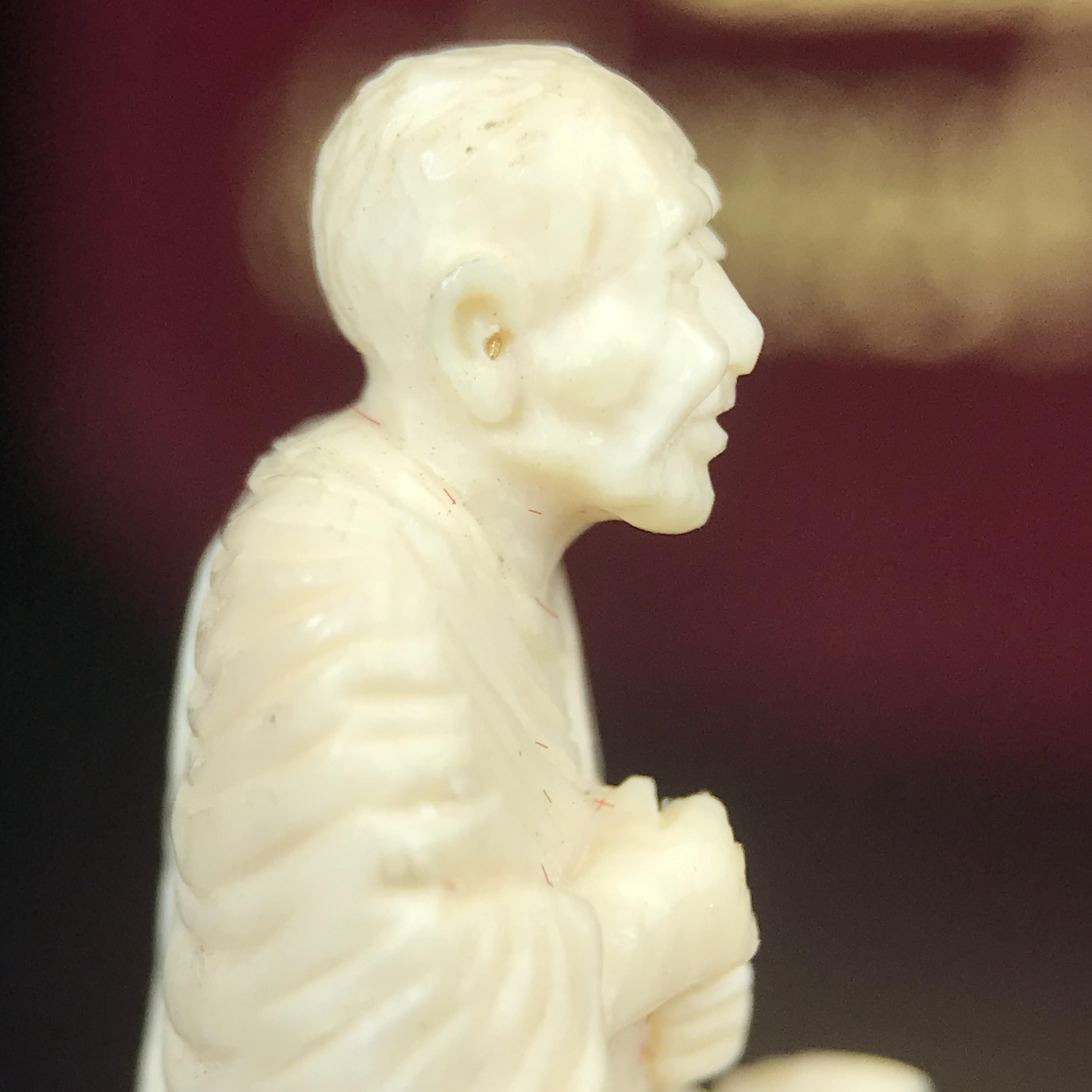 สมเด็จพระพุฒาจารย์ (โต พรหมรังสี) รุ่นคชสารหมื่นปี พ.ศ.2542 พิมพ์ลอยองค์(ฐานหุ้มทองคำ) ตอกโค๊ตและหมายเลข ๑๒๑๔ สภาพสวยสมบูรณ์กล่องบรรจุเดิมครบ (เลขสวยผลรวมได้แปด มีกินมีใช้ไม่มีหมด)(1ใน 9999 องค์)หายากพบเจอน้อยมาก