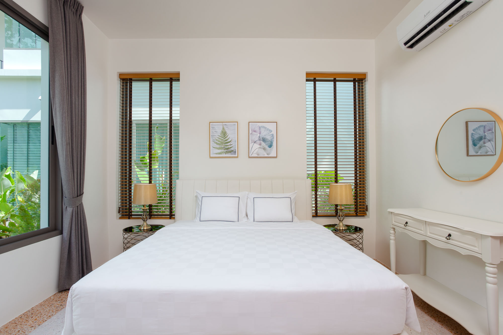 For Rent : Rawai, Seafront Pool Suite, 3 Bedroom 2.5 Bathroom