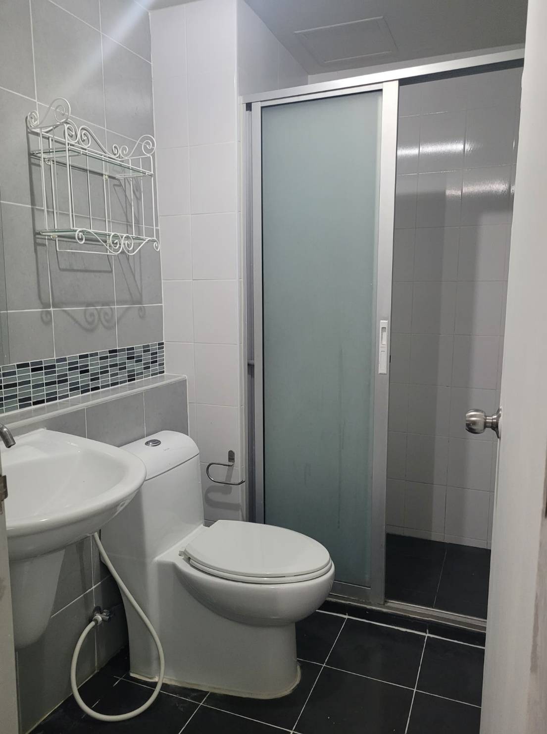 For Rent : Kathu, Dcondo Kathu, 1 bedroom 1 bathroom, 8th flr.