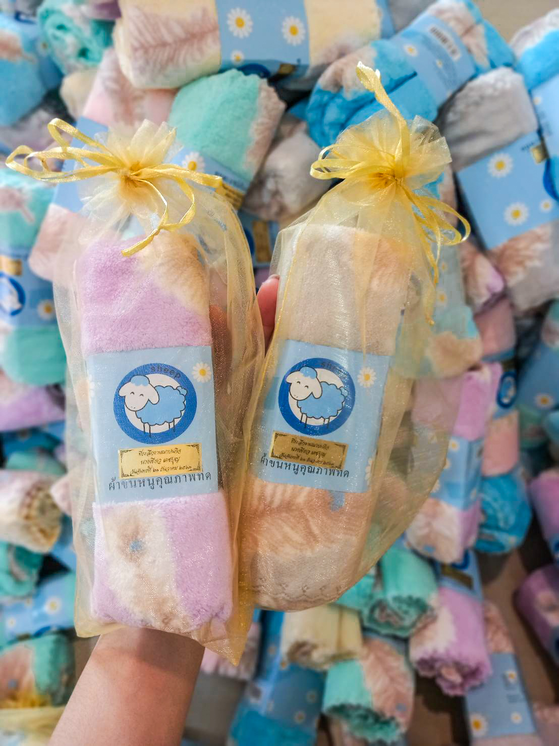 ของชำร่วยงานศพ ผ้าเช็ดผม ขนเป็ด หนานุ่ม ในถุงผ้า