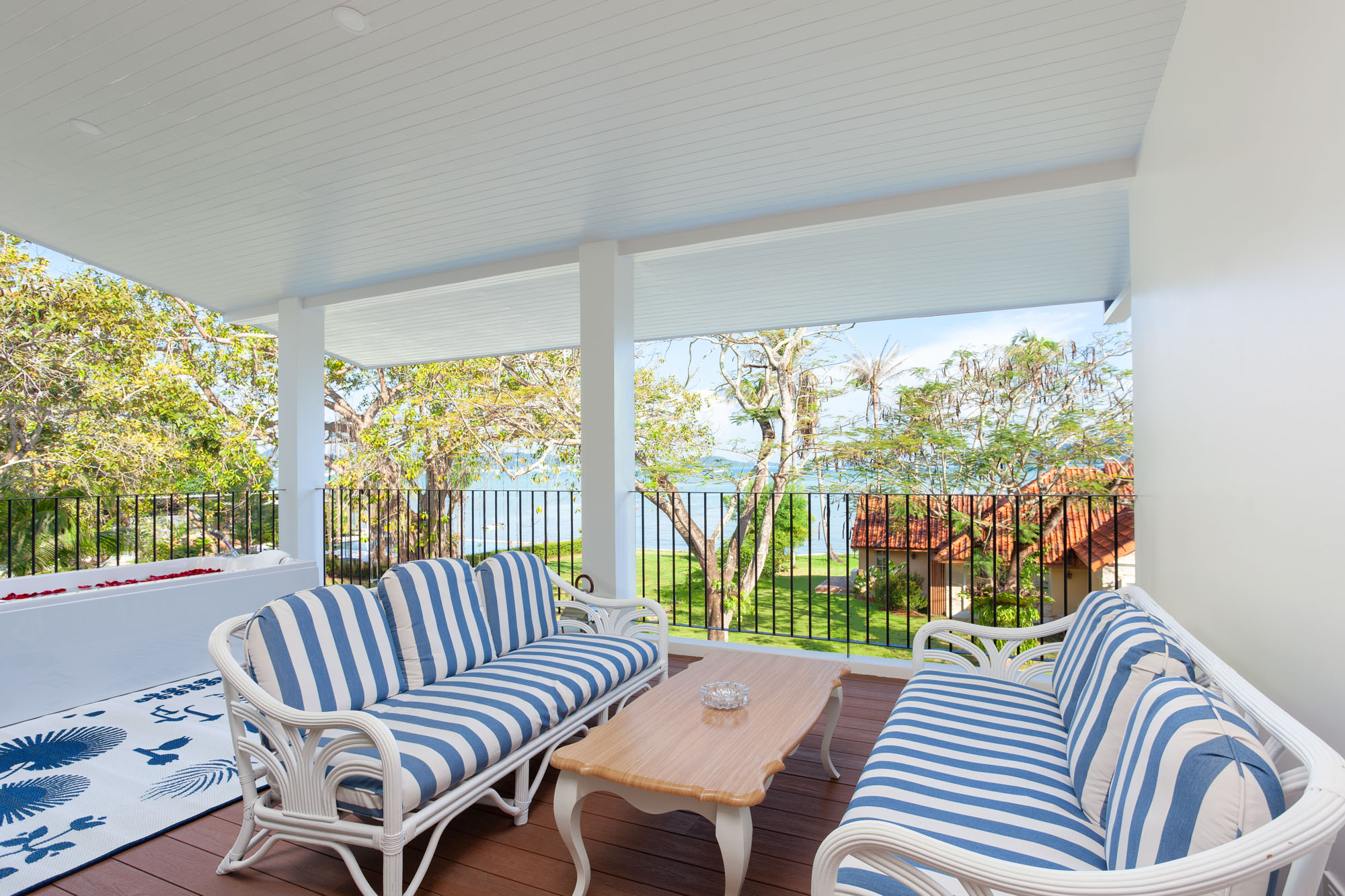 For Rent : Rawai, Seafront Penthouse with Jacuzzi, 2 Bedroom 2.5 Bathroom