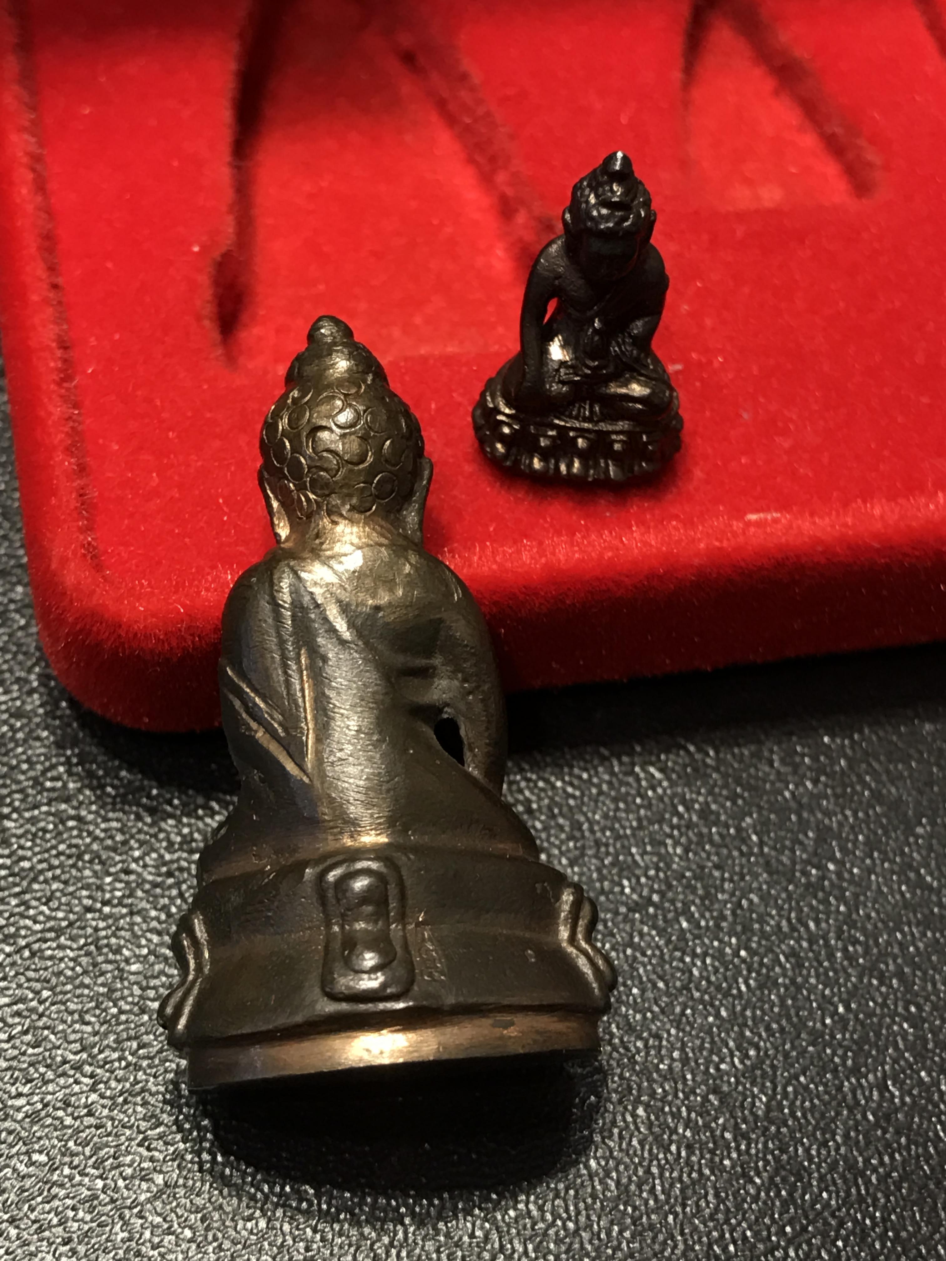 พระกริ่ง-พระชัยวัฒน์ ปวเรศ ปี2530 วัดบวรนิเวศราชวรวิหาร(ในหลวง ร.9 เสด็จเททอง)