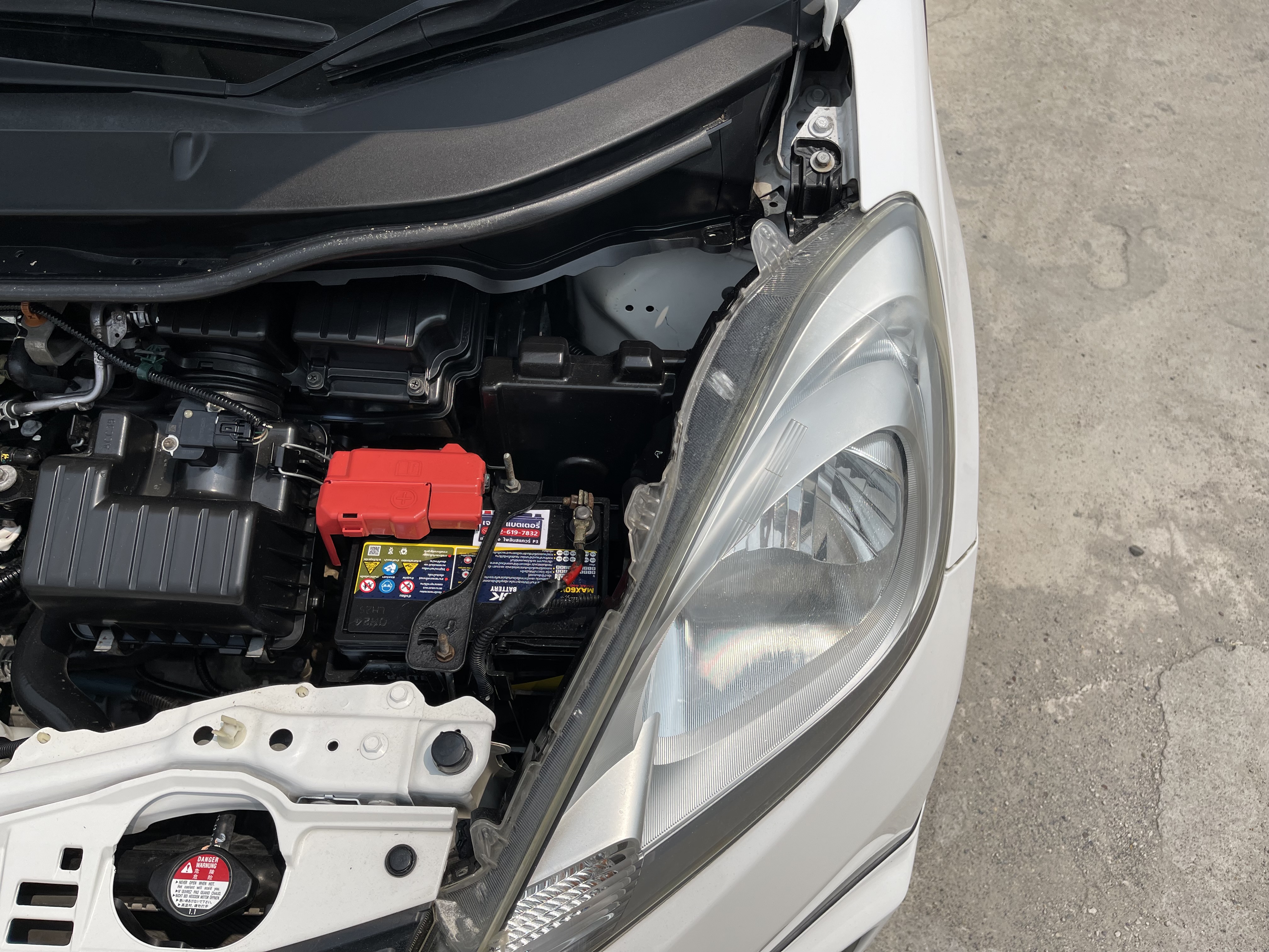 Honda Jazz 1.5 V At 2013 ขาว