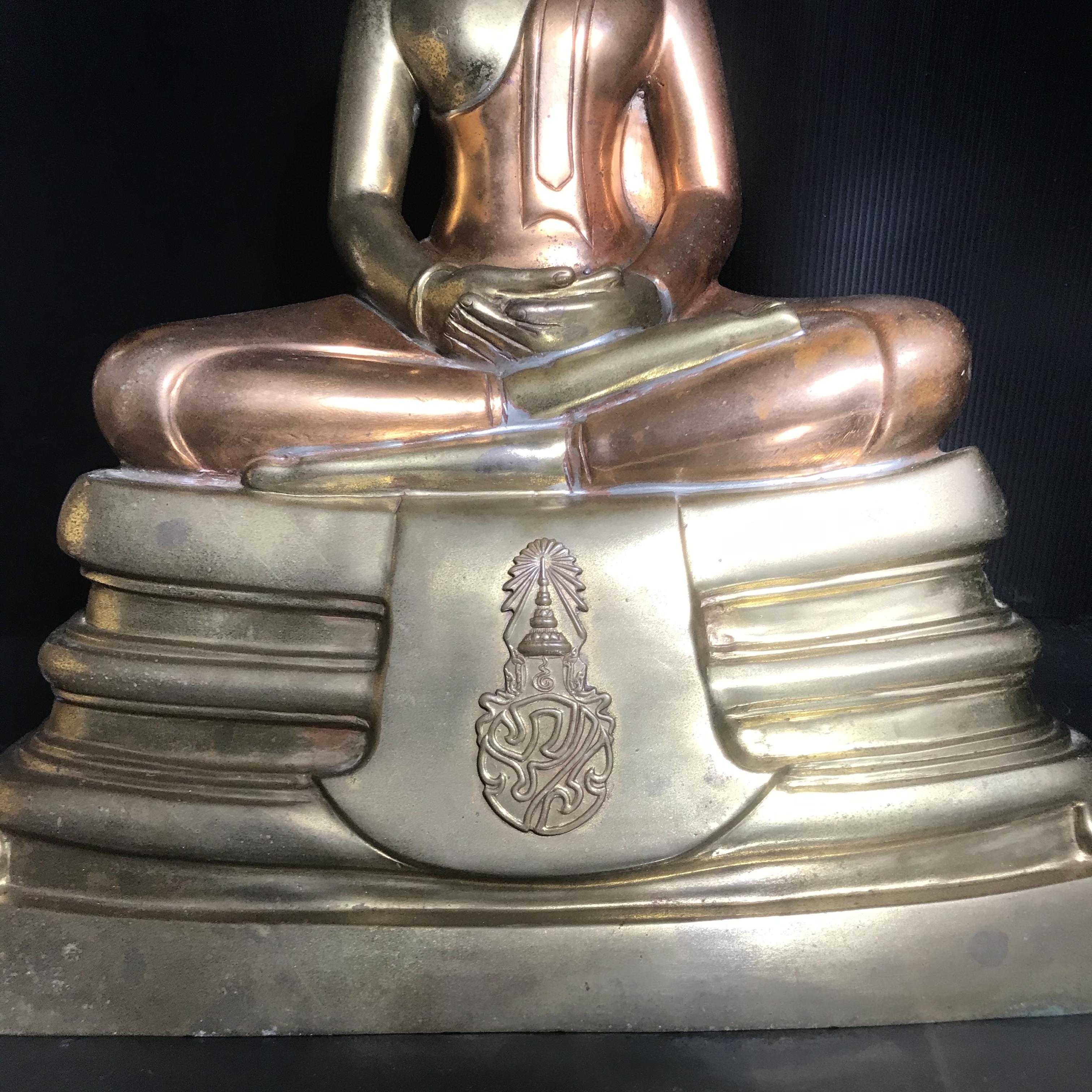 พระบูชาพระพุทธโสธร ภปร. รุ่นย้อนยุค ปี2539 กาญจนาภิเษกครองราชสมบัติครบ 50ปี หน้าตัก9นิ้ว เนื้อสามกษัตริย์ หมายเลข00565