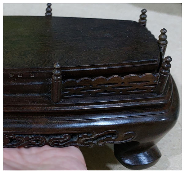 💥SALE!💥กี๋หรือฐานไม้มีซุ้มรั้ว สี่เหลี่ยมผืนผ้า หน้าท๊อปยาว21cmx8.5cm