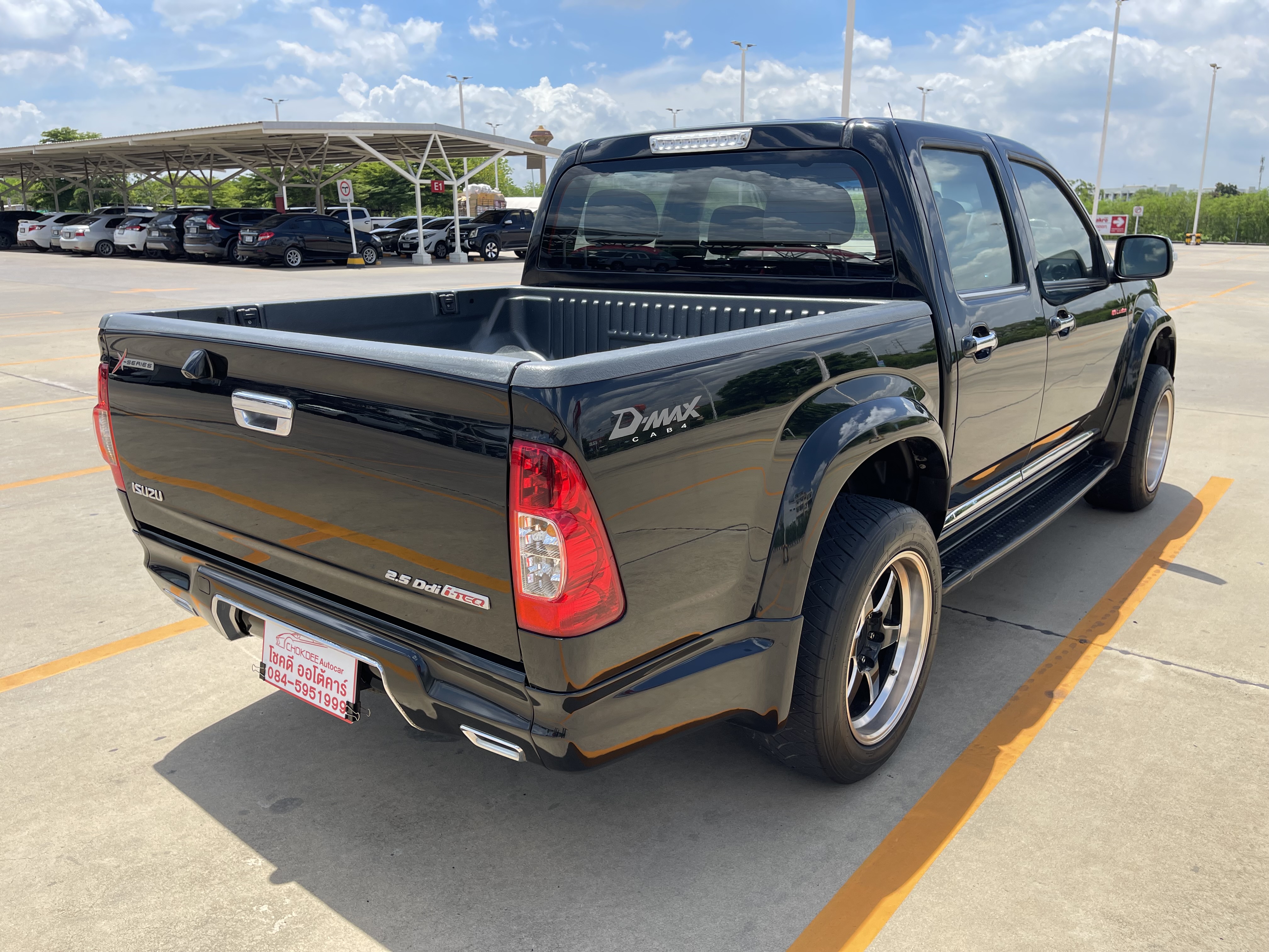 Isuzu Dmax 4ประตู Hlander 2.5 Abs X-Series Navi 2011 ดำ