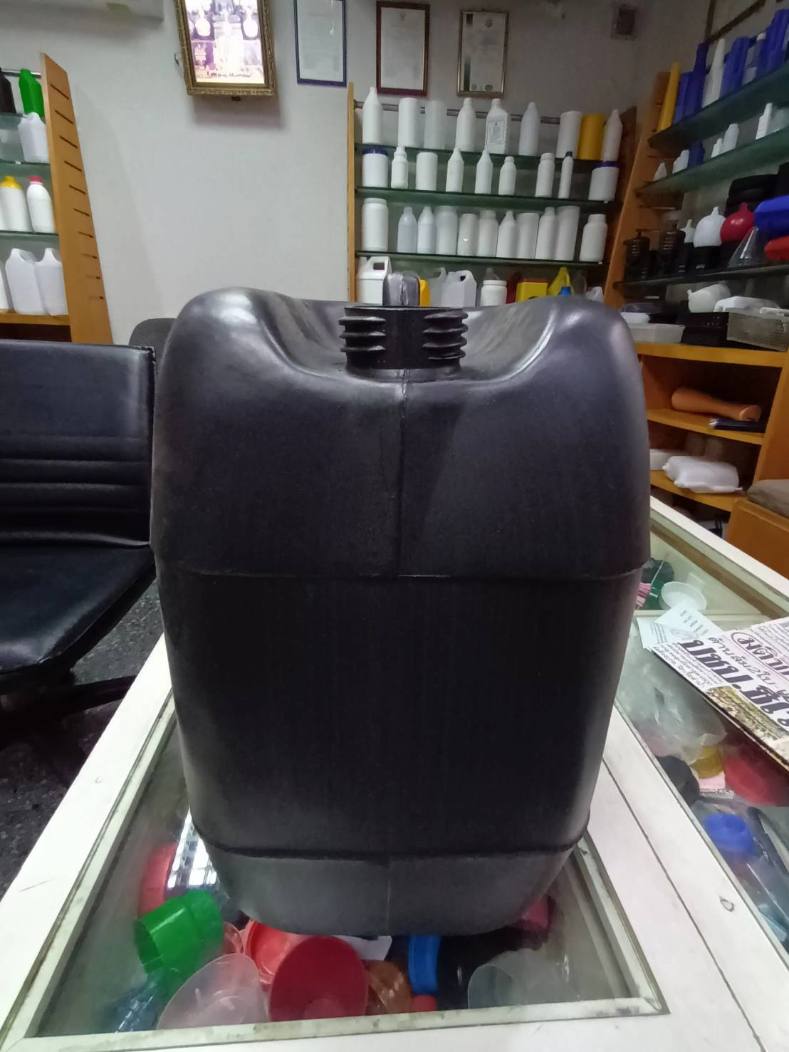 แกลลอน 25 ลิตร AD9 ดำ