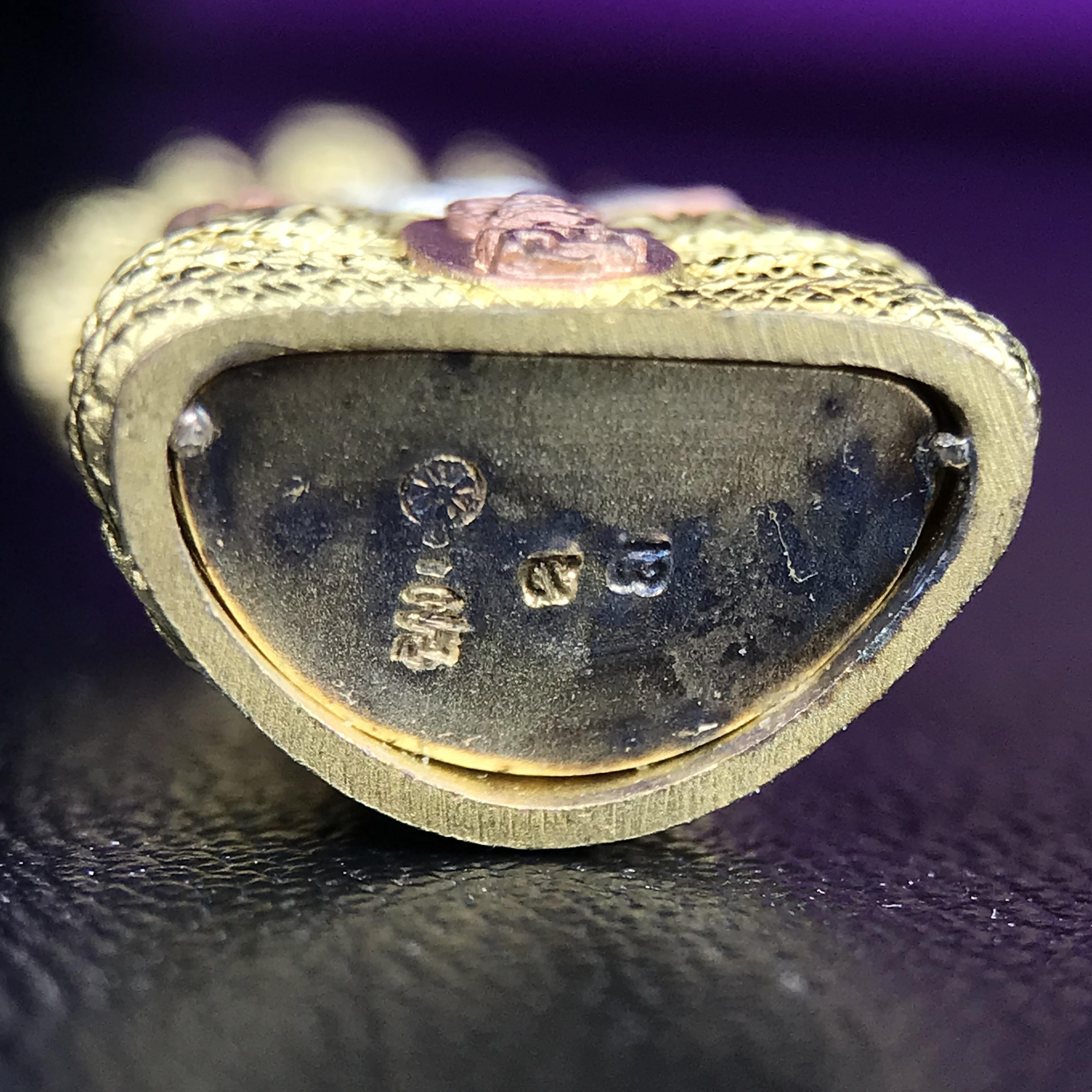 พระนาคปรก สธ. รุ่นสร้างพระอุโบสถเฉลิมพระเกียรติ 4 รอบ 84 พรรษา สมเด็จพระเทพรัตนราชสุดาฯ วัดบวรนิเวศวิหาร ปี 2543 พิมพ์เล็ก เนื้อเงินบริสุทธิ์ ชุบสามกษัตริย์แบบพ่นทรายขัดเงาบางส่วน(สภาพ สวย )พิธีใหญ่ พุทธศิลป์งดงาม หายาก (1 ใน 2999 องค์)