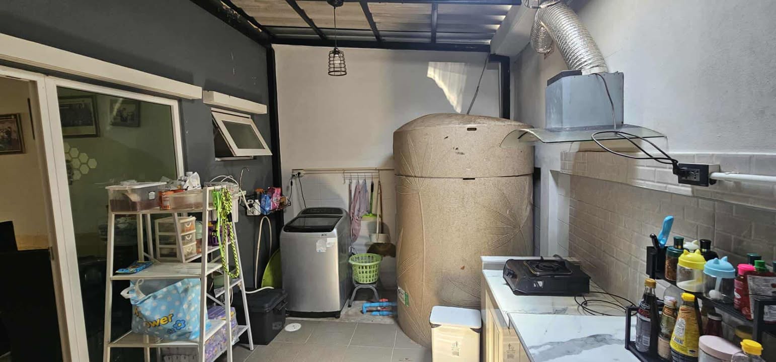 For Sales : Kohkaew, 2-story townhome, 3 bedrooms 2 bathrooms