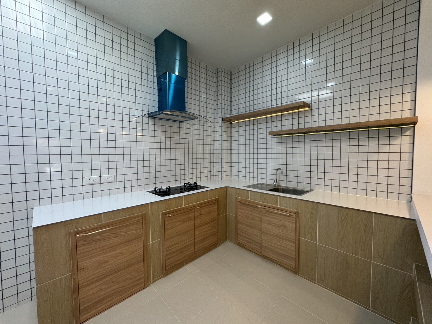 For Sales : Chalong, Townhouse behind HomePro Chalong, 2 bedrooms 2 bathrooms