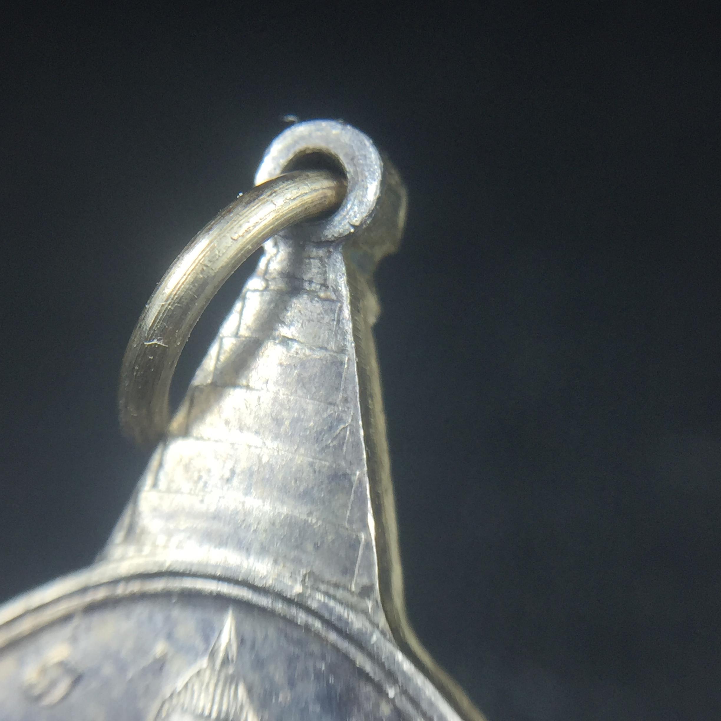 เหรียญพระชัยหลังช้าง ภปร. ครบ 5 รอบ ในหลวงรัชกาลที่9 พ.ศ.2530 เนื้อเงินพิมพ์เล็ก(หนัก 2 สลึง(7.6กรัม))หายาก สภาพสวยเดิมพร้อมซองเดิมกองกษาปณ์(พิธีใหญ่ รุ่นยอดมนิยม)