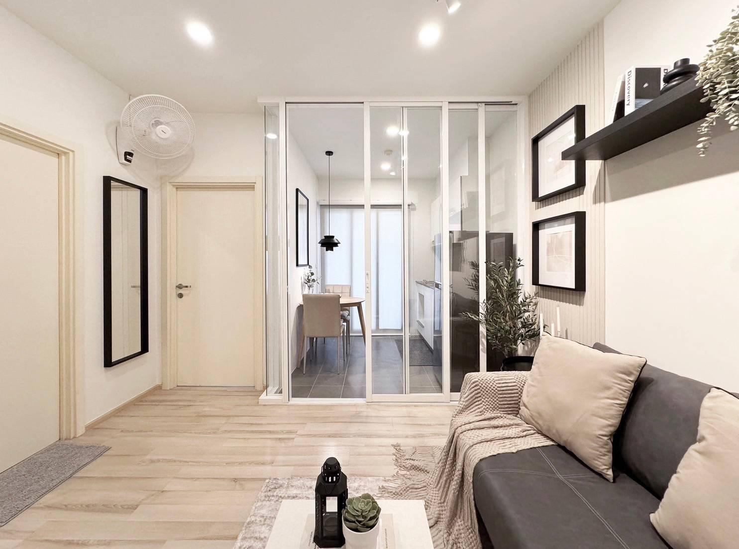 For Sales : Bypass road, The Base Uptown, 1 Bedrooms 1 Bathrooms, 8th flr.