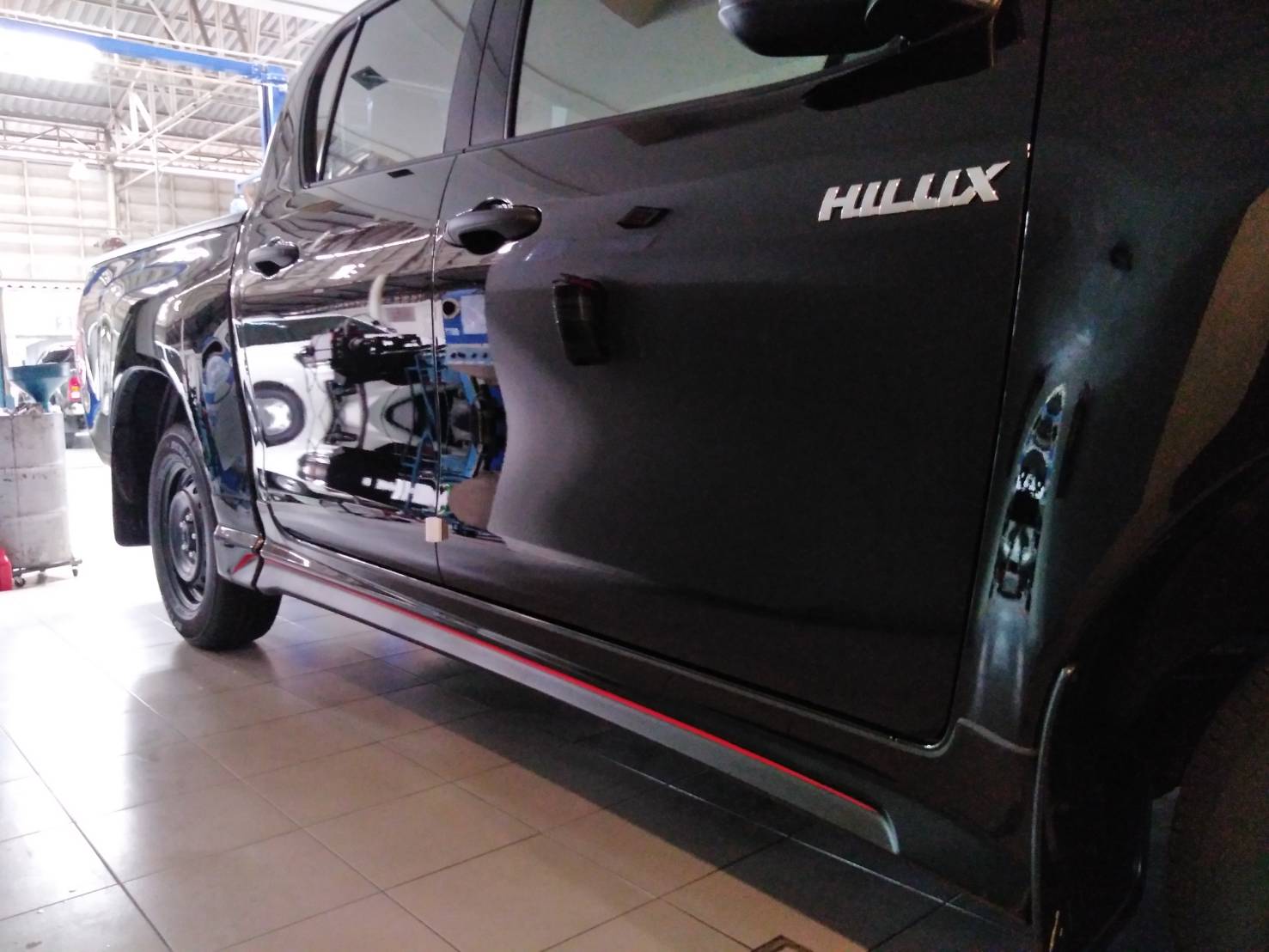 Toyota Revo Rocco body kits by Amotriz