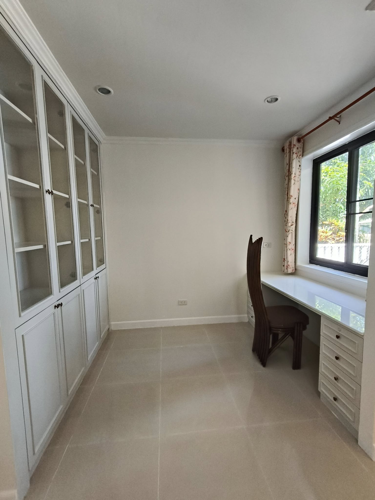 For Rent : Chalong, Private Pool Villa, 3 bedrooms 5 bathrooms