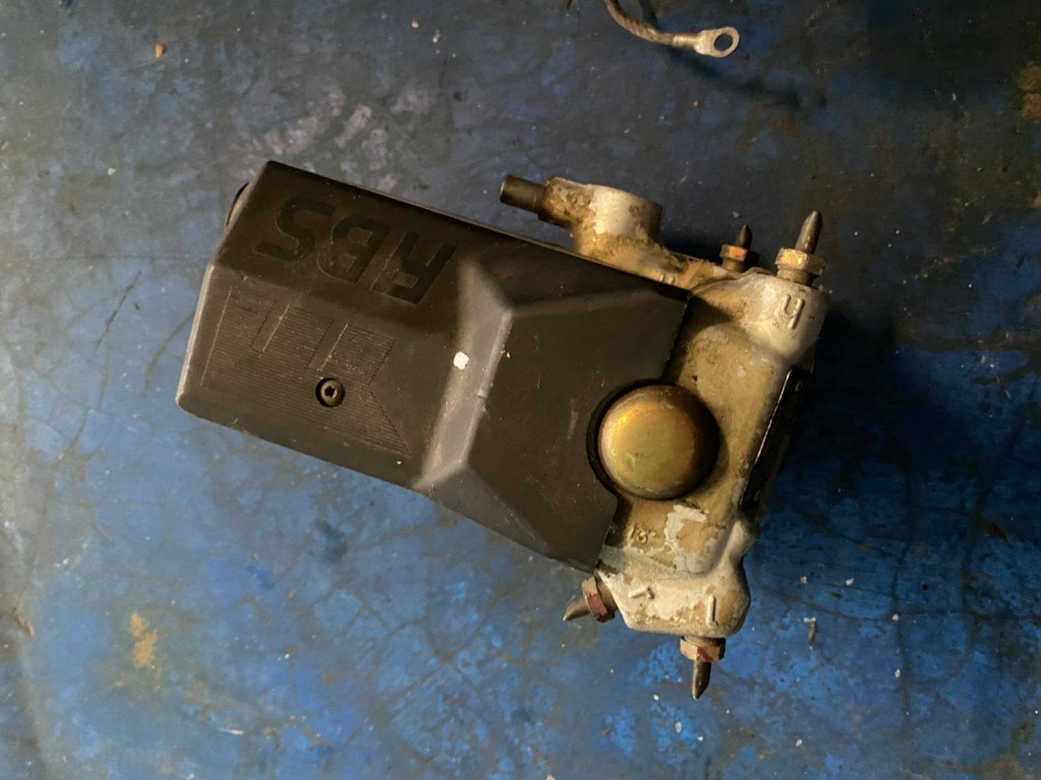 ปั๊มABS BENZ W202