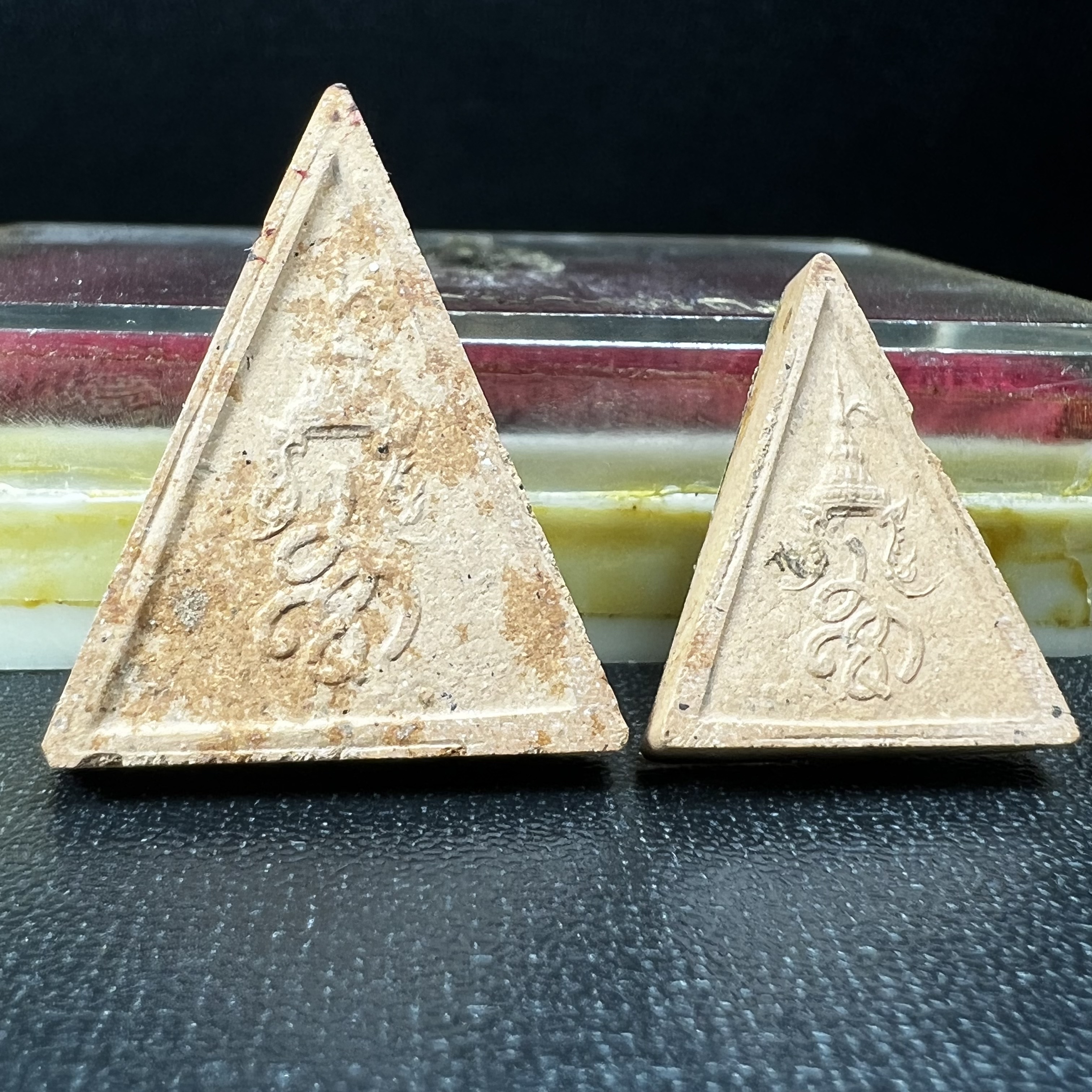 พระสมเด็จนางพญา สก. วัดบวรนิเวศวิหาร ปี2519 ชุดพิเศษกรรมการ หน้ากากทองคำ พิมพ์ใหญ่-เล็กกล่องบรรจุเดิม(ในหลวงรัชกาลที่9และสมเด็จพระราชินี เสด็จร่วมในพิธี)(พิธีใหญ่)(มวลสารดี)(พบเจอและหายากที่สุดในรุ่น)