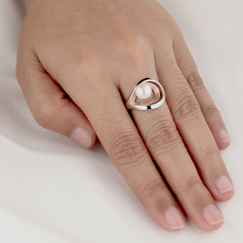 แหวนเงินประกอบไข่มุกน้ำจืด ชุบ Rose Gold