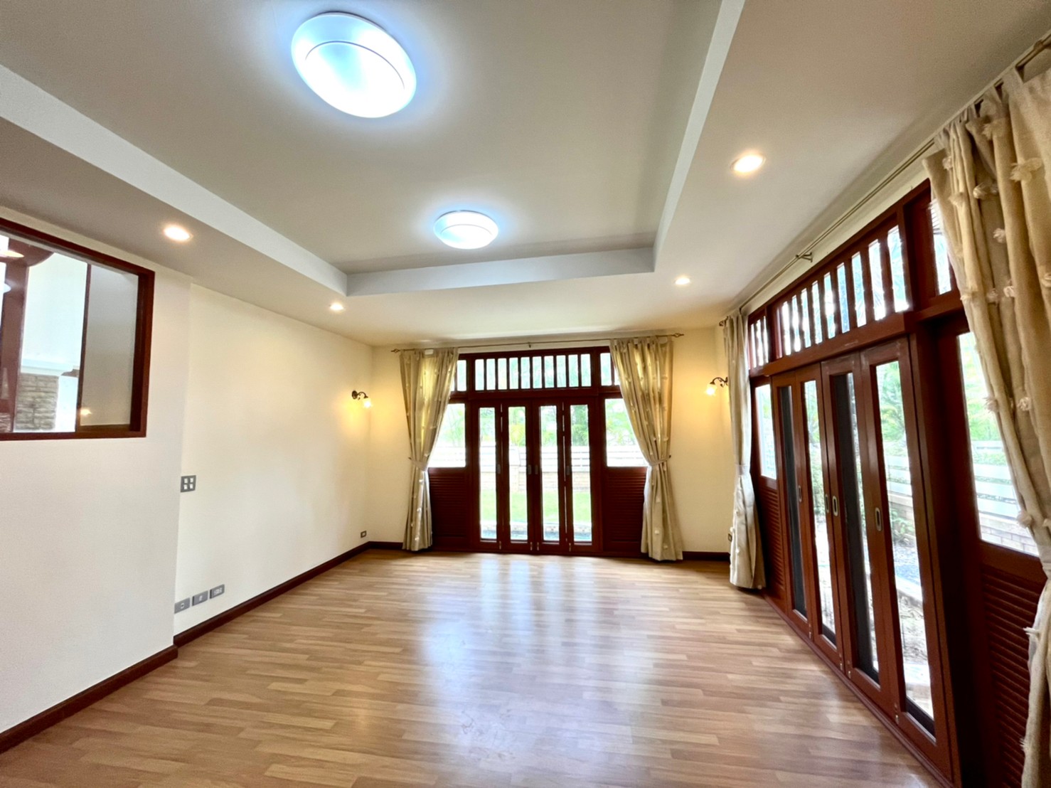 For Sale : Villa Boatlagoon (park 1) 4 Bedrooms 5 Bathrooms