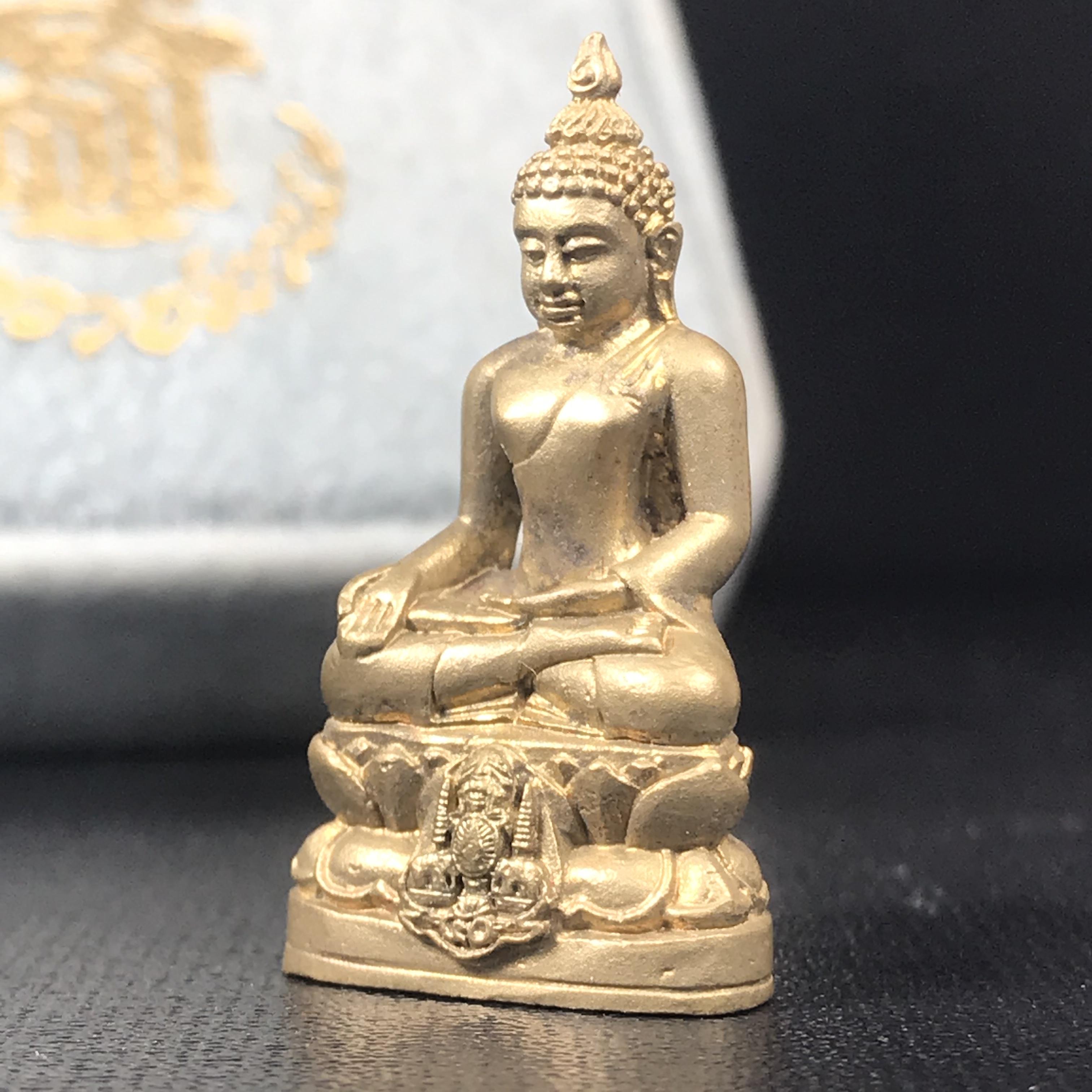 พระกริ่งไพรีพินาศ ครองสิริราชสมบัติครบ 50 ปี พ.ศ.2540 เนื้อทอง93 สวย ครบ สมบูรณ์ ชุดพระราชทาน(หายาก)