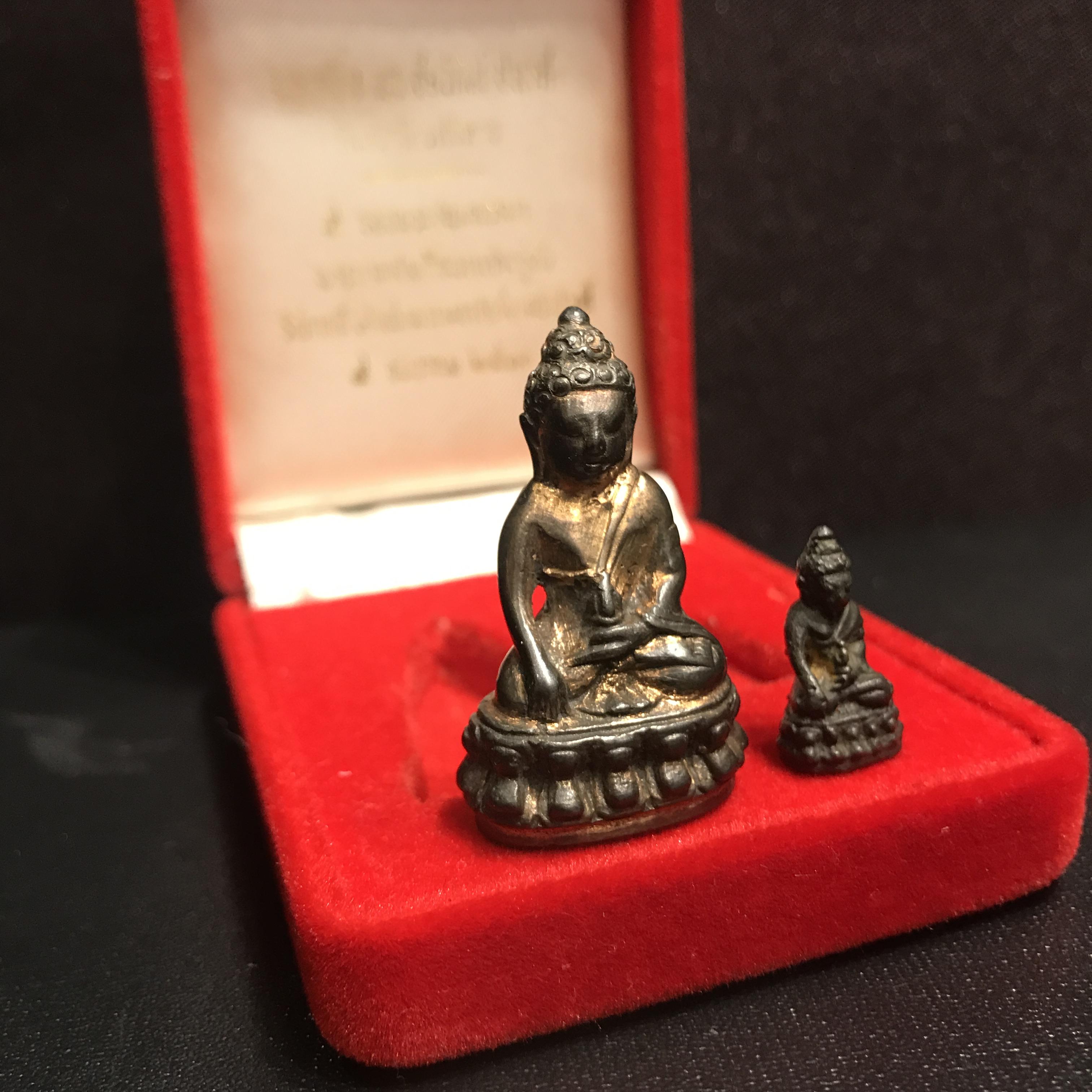 พระกริ่ง-พระชัยวัฒน์ ปวเรศ ปี2530 วัดบวรนิเวศราชวรวิหาร(ในหลวง ร.9 เสด็จเททอง)