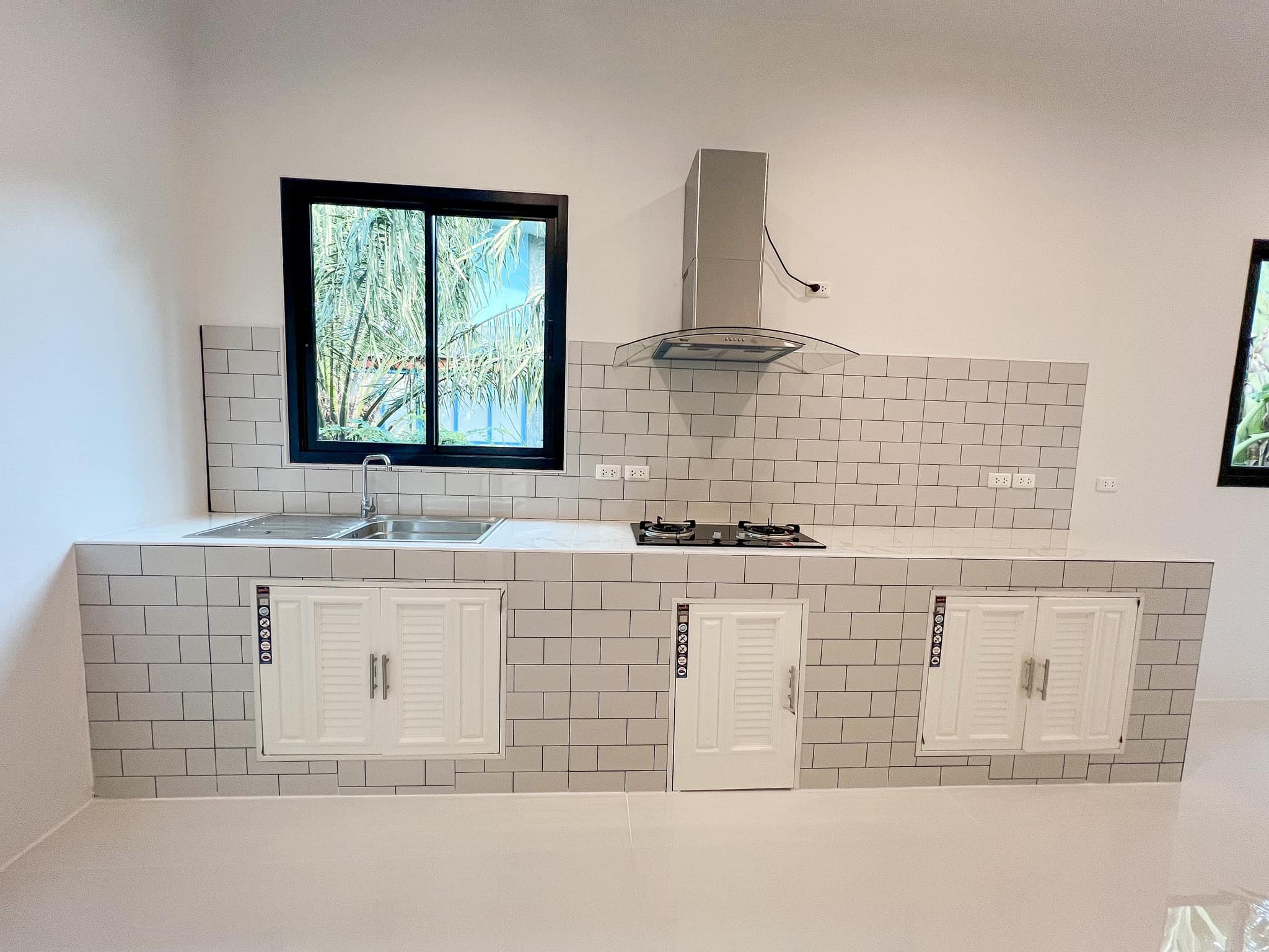 For Sales : Phuket Town, New renovated twin house, 3 Bedrooms 2 Bathrooms