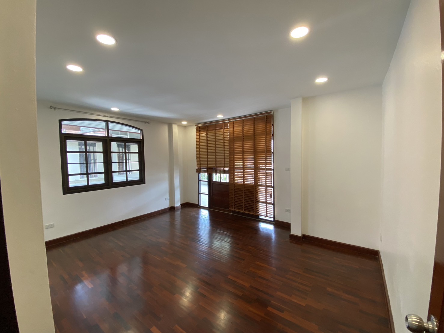 For Rent : Wichit, 2-story detached house, 4 Bedrooms 5 Bathrooms