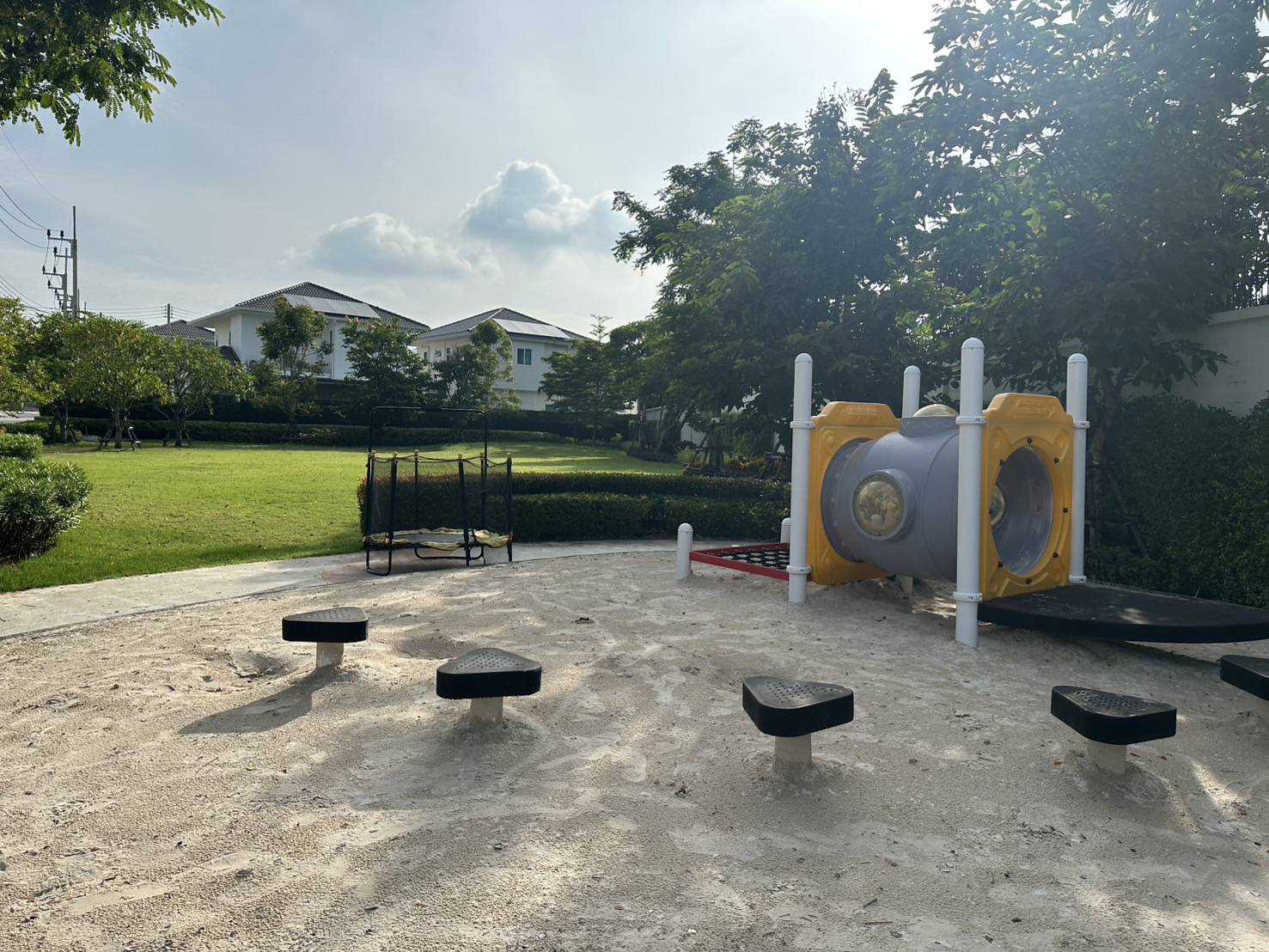 For Rent : Wichit, 2-Storey Twin House, 3 Bedrooms 3 Bathrooms