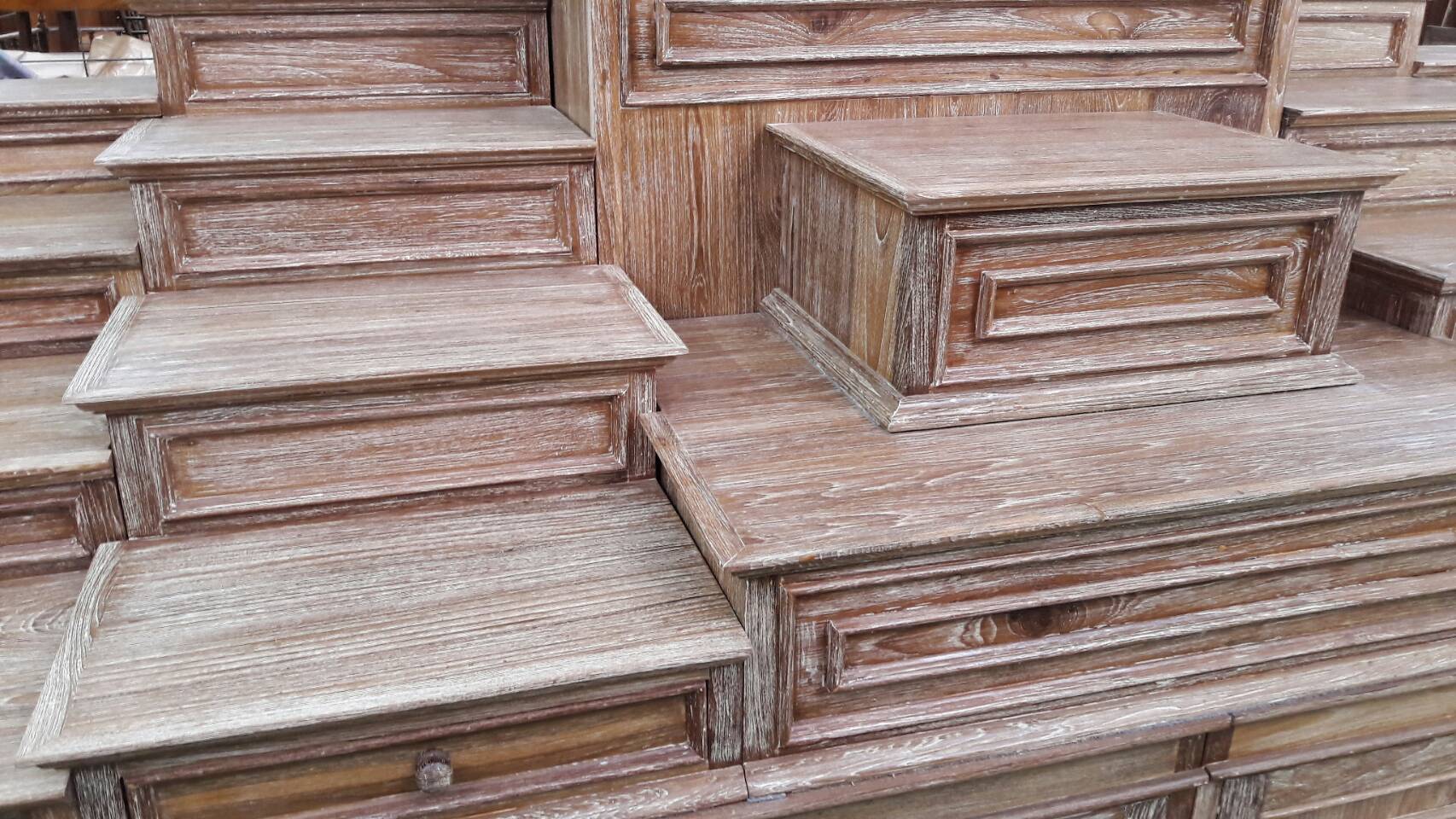 โต๊ะหมู่บูชาขนาดใหญ่ไม้สักแท้ รุ่น ประทานพร