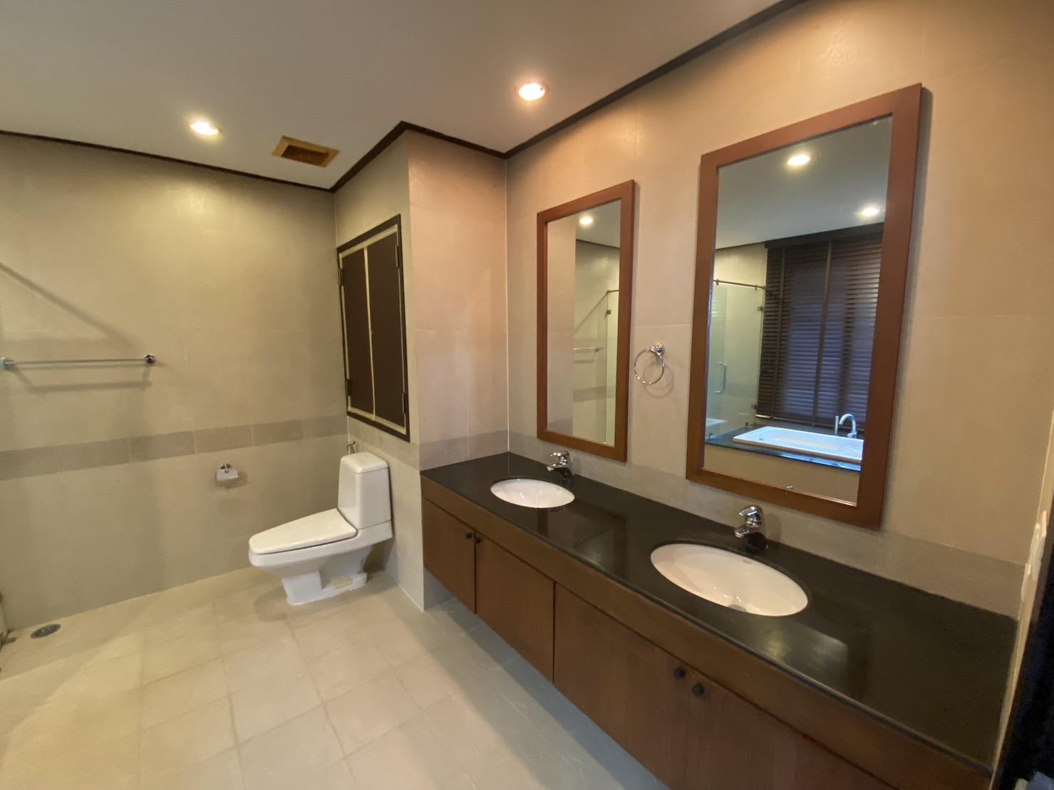 For Rent : Kathu, The Heritage Condo, 2 Bedroom 3 Bathroom, 2nd flr.