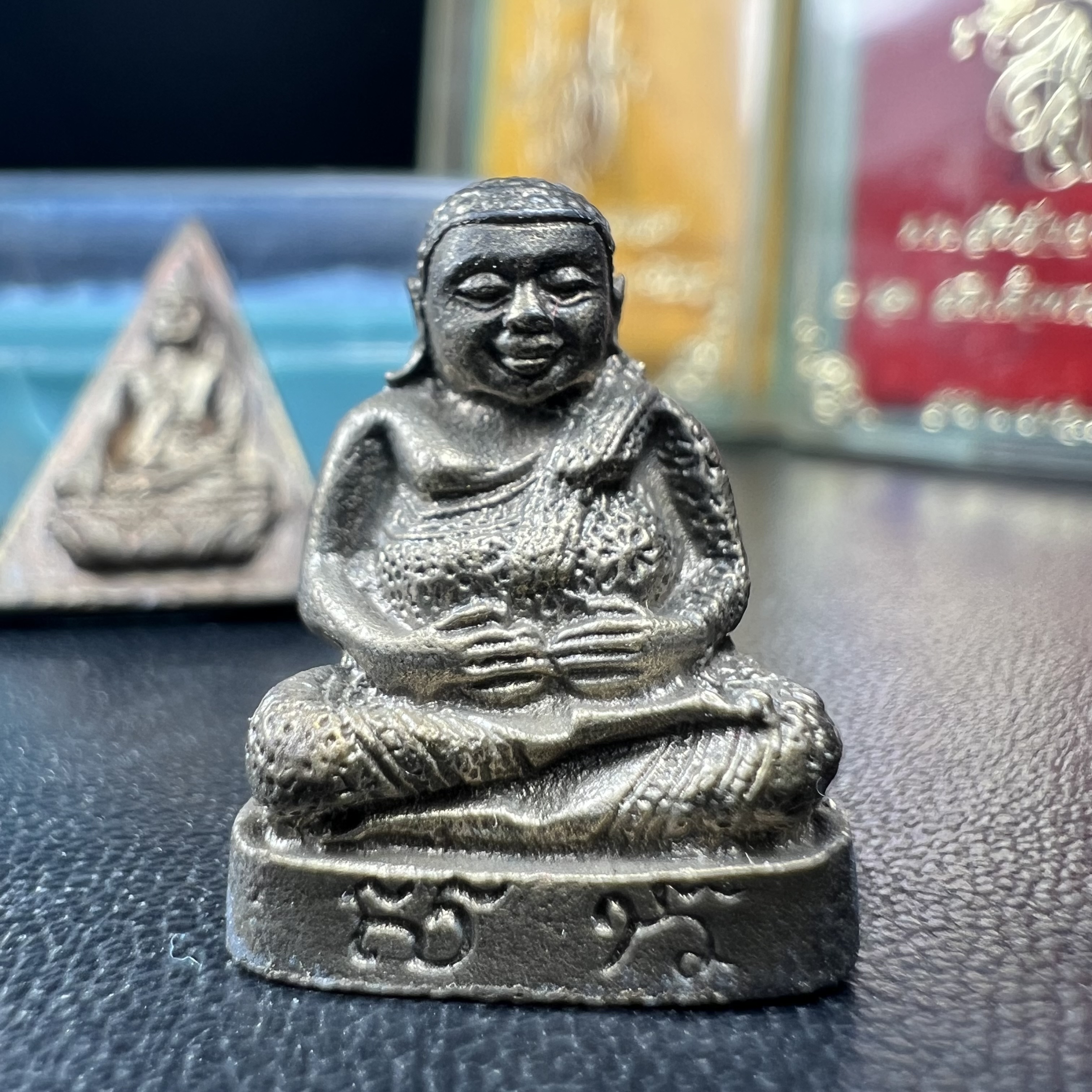 สมเด็จนางพญาจิตรลดา สก. พิมพ์ใหญ่และพิมพ์เล็ก + สมเด็จพระสังกัจจายน์ สก. ครบชุดเนื้อนวโลหะ(รวม 3 องค์) เฉลิมพระชนมพรรษา 5 รอบ สมเด็จพระบรมราชินีนาถ ปี 2535 จัดสร้างโดย สำนักนายกรัฐมนตรี (พิธีปลุกเสกใหญ่ 3 วาระ)(ในหลวง ร.๙ และพระราชินี เสด็จในพิธี)