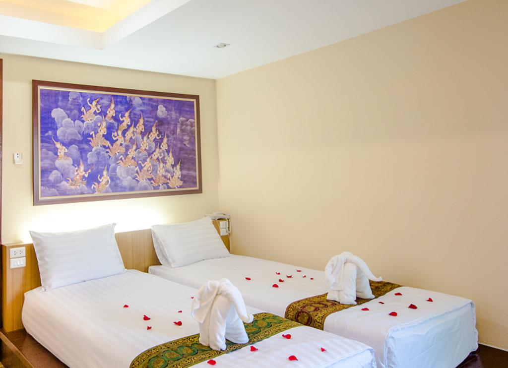 For Rent : Patong, The hotel near Jungceylon, 25 rooms