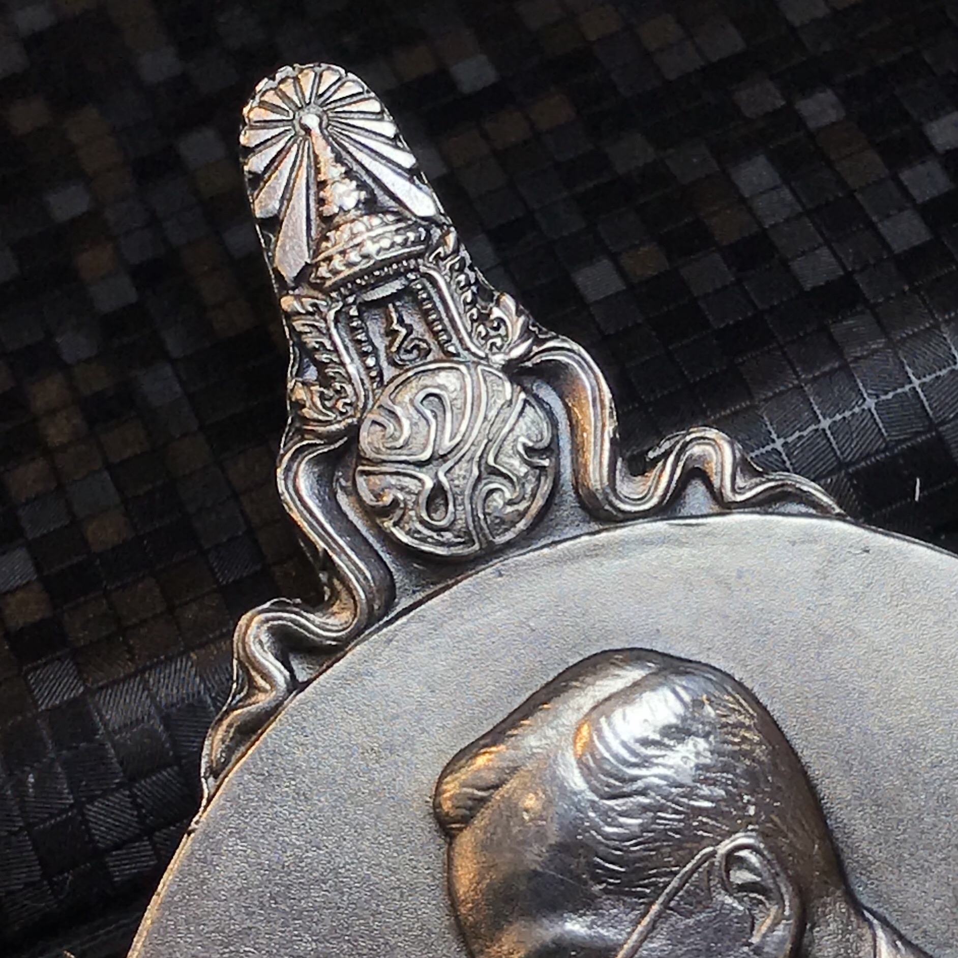 เหรียญพระมหาชนก พิมพ์ใหญ่ เนื้อเงิน ปี2539(รุ่นแรกในหลวงเสด็จเป็นประธานในพิธี)