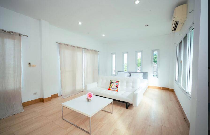 For Rent : Phuket Town, Private Pool Villa, 3 bedrooms 4 bathrooms