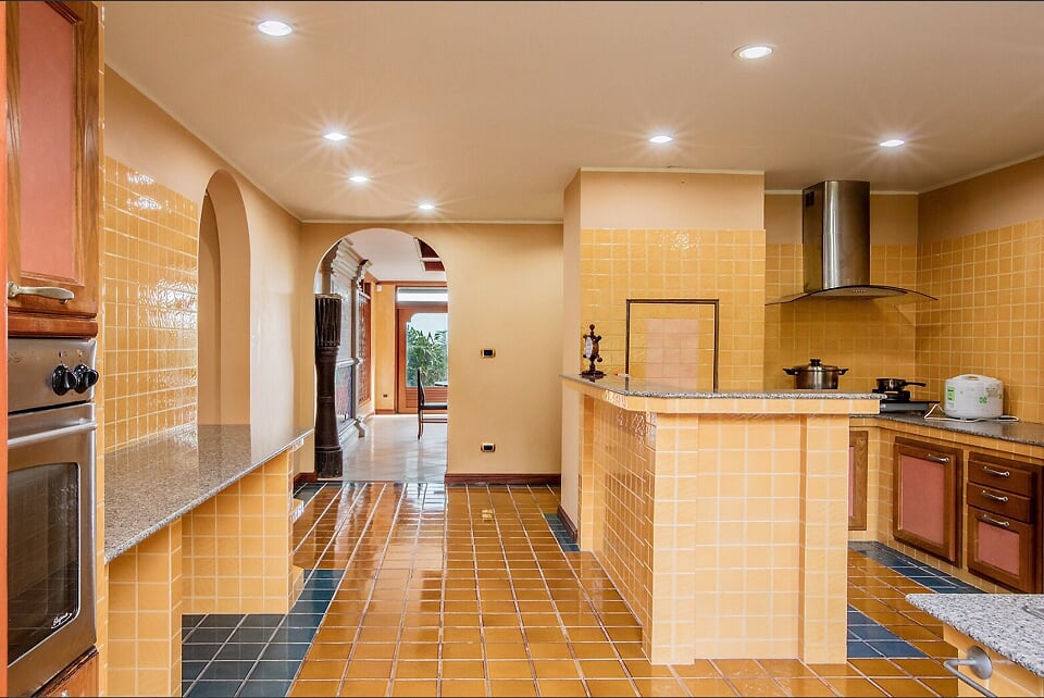 For Rent : Layan Beach Luxury Thai-Style Villa, 7 bedrooms 8 bathrooms