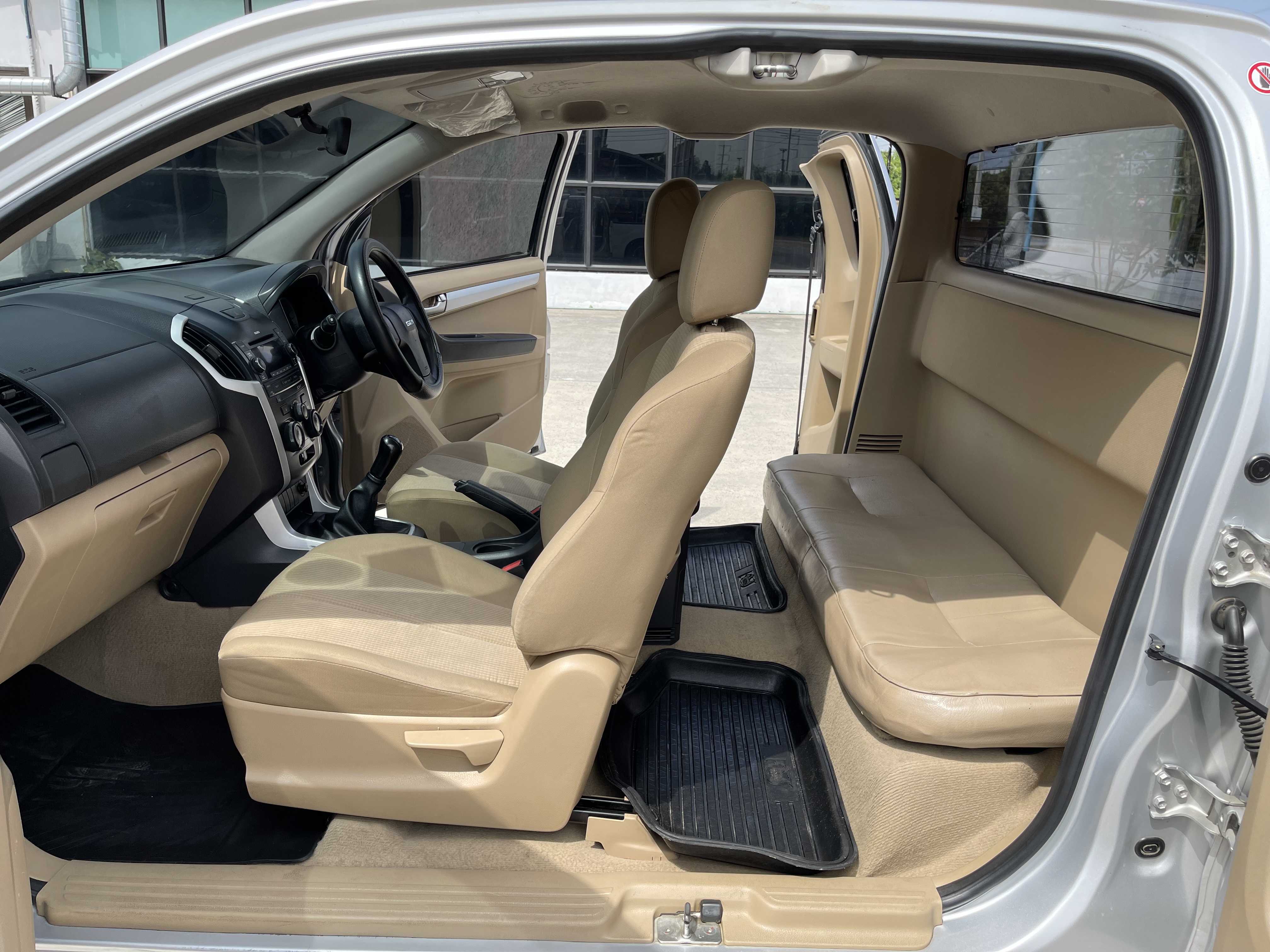 Isuzu Dmax All New Cab 1.9 L 2016 เงิน