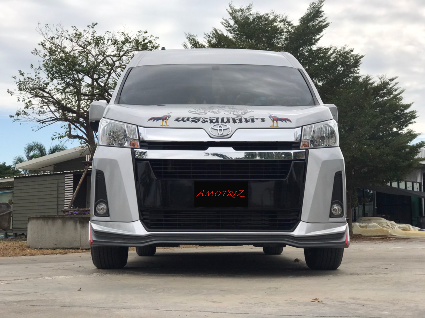 Toyota Commuter 2019 V.1 bodykits by Amoriz