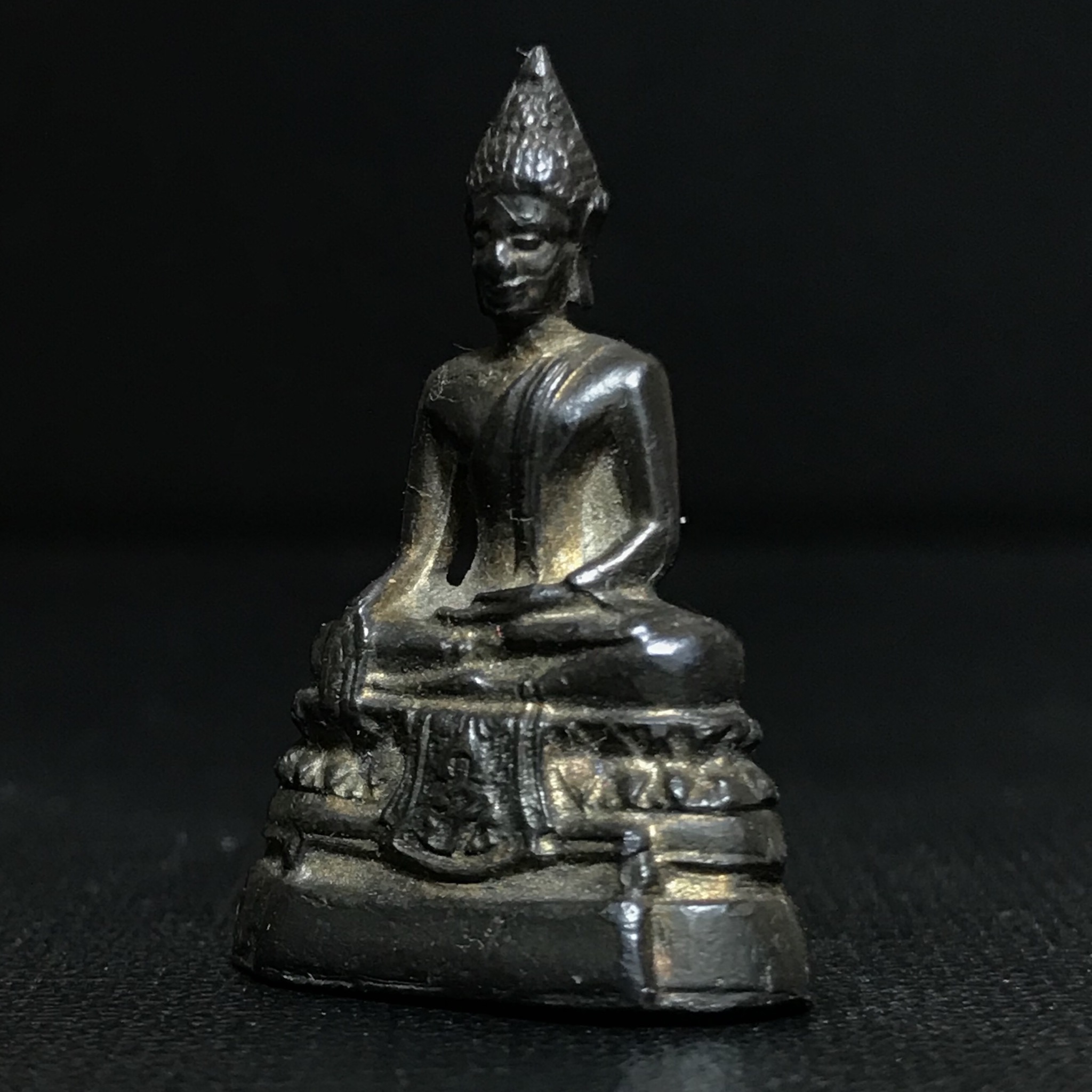 พระกริ่ง ภ.ป.ร. รุ่นแรก วัดบวรนิเวศวิหาร พ.ศ.2508 กะไหล่ทองเดิม ก้นตะไบหยาบนิยม (ในหลวงรัชกาลที่9ทรงเสด็จเททอง)