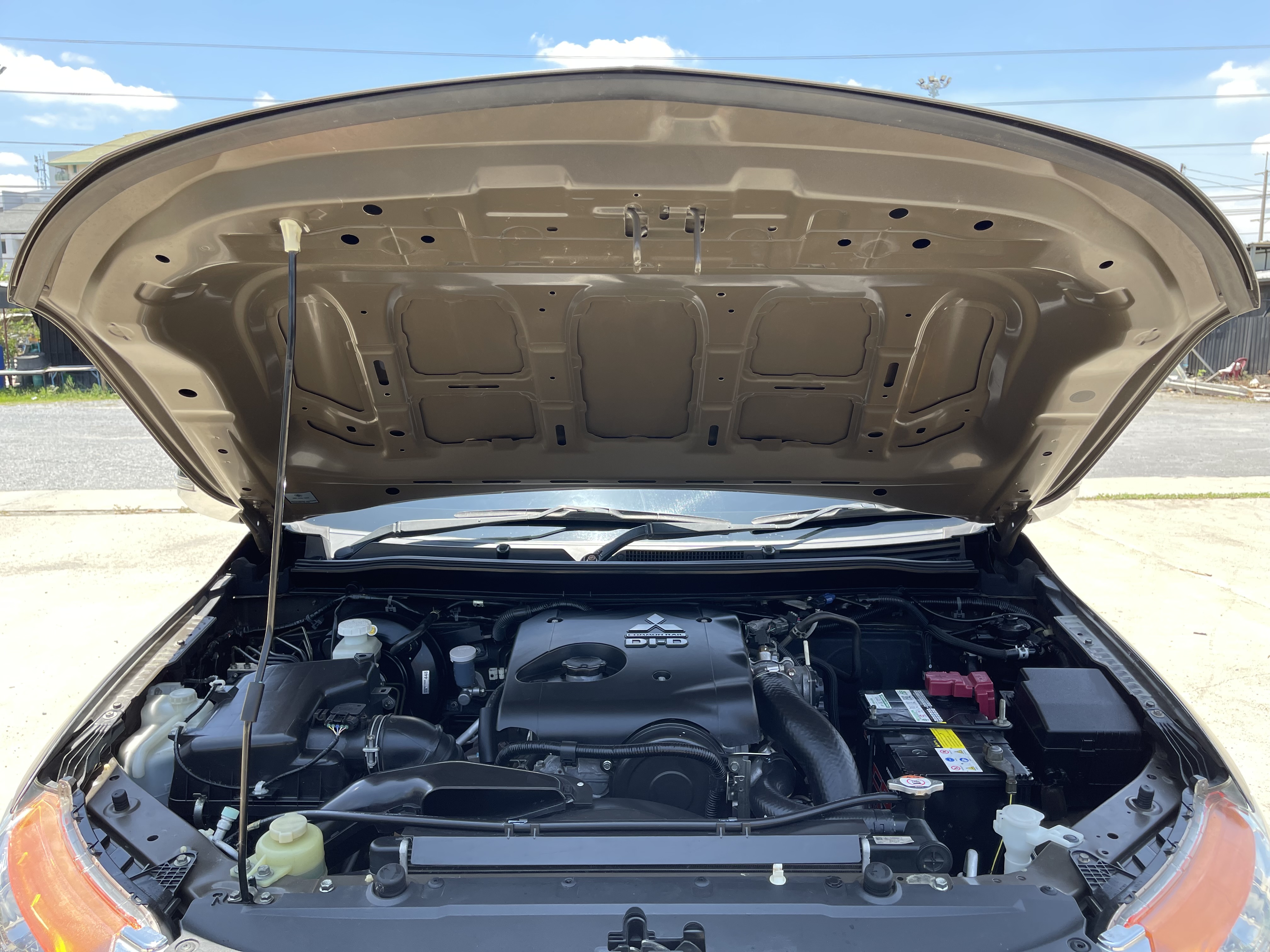 Mitsubishi Triton All New Cab 2.5 GLX 2015 น้ำตาล