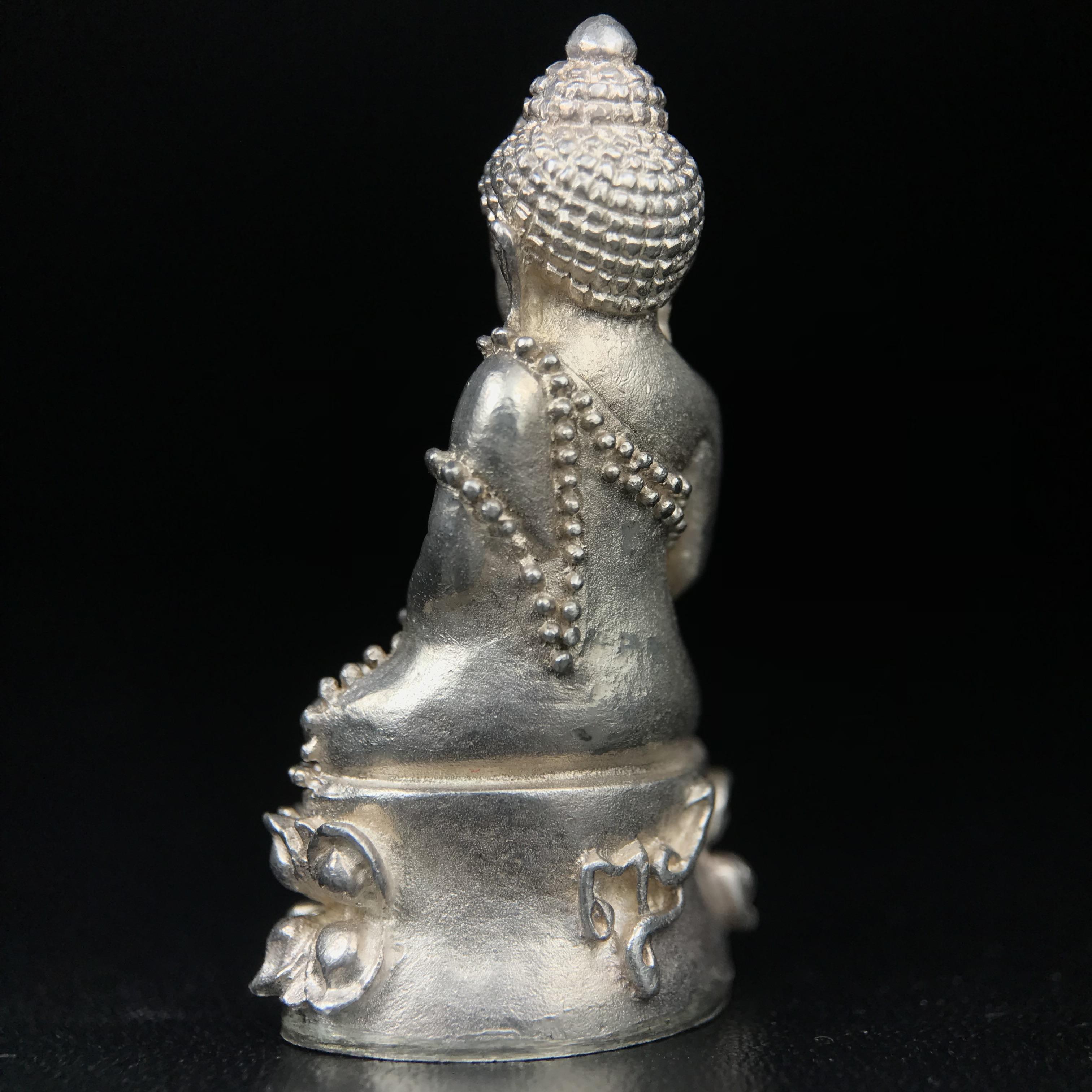 พระกริ่งญาณสังวร(พระกริ่ง ญส.)ปี 2519 เนื้อเงิน(สภาพสวยผิวเดิมขึ้นน้ำทองสวยมาก) สมเด็จพระญาณสังวรและหลวงพ่อคูณ ปริสุทโธ จับสายสูตรร่วมกันในพิธีเททอง ณ อุโบสถวัดบวรนิเวศวิหาร(พิธีใหญ่ เจตนาดี หลวงปู่โต๊ะร่วมปลุกเสก)(แบบนี้ไม่ควรพลาด)หายาก 1ใน 999 องค์