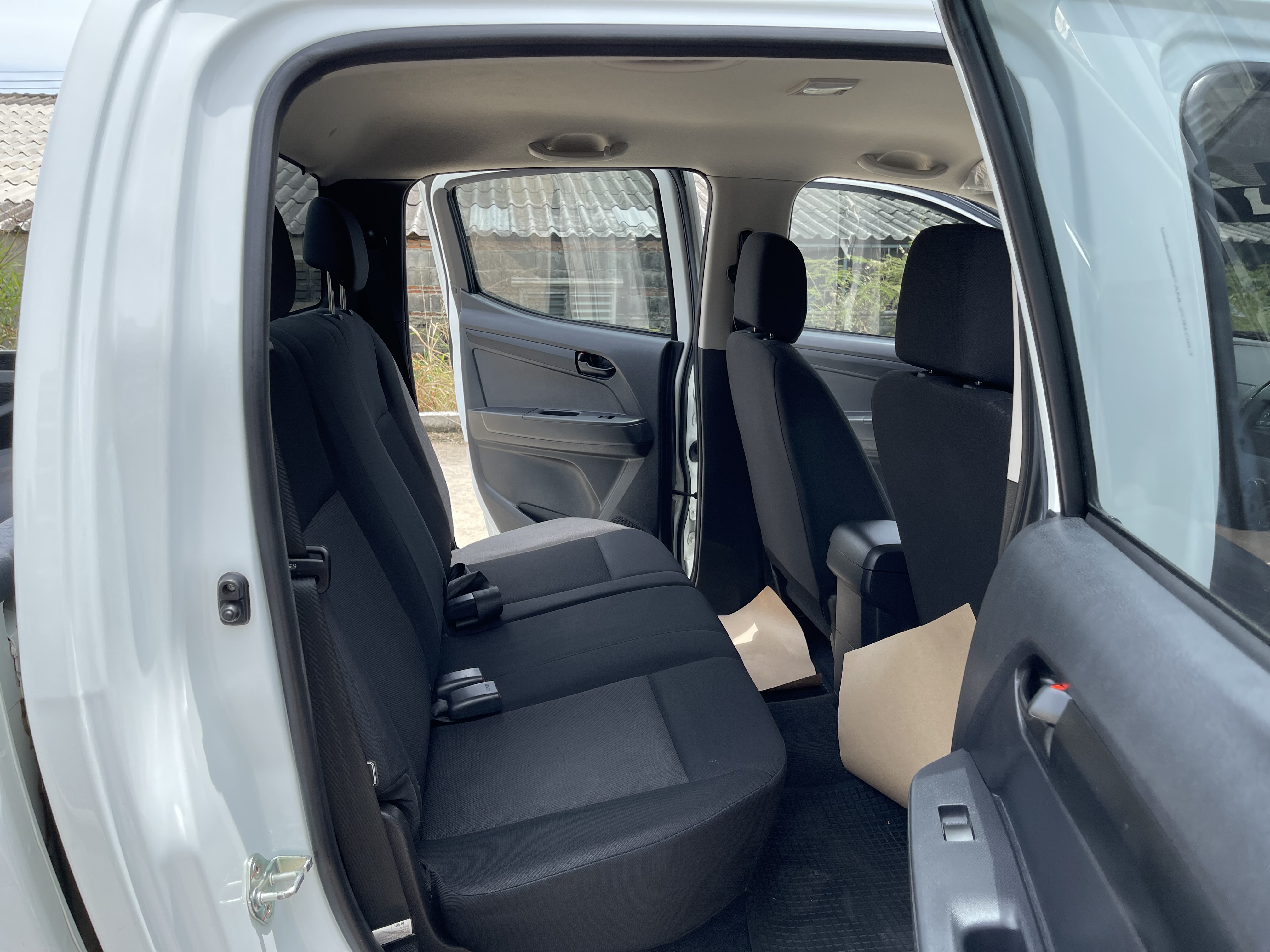 Isuzu Dmax All New 4ประตู 1.9 S 2018 ขาว