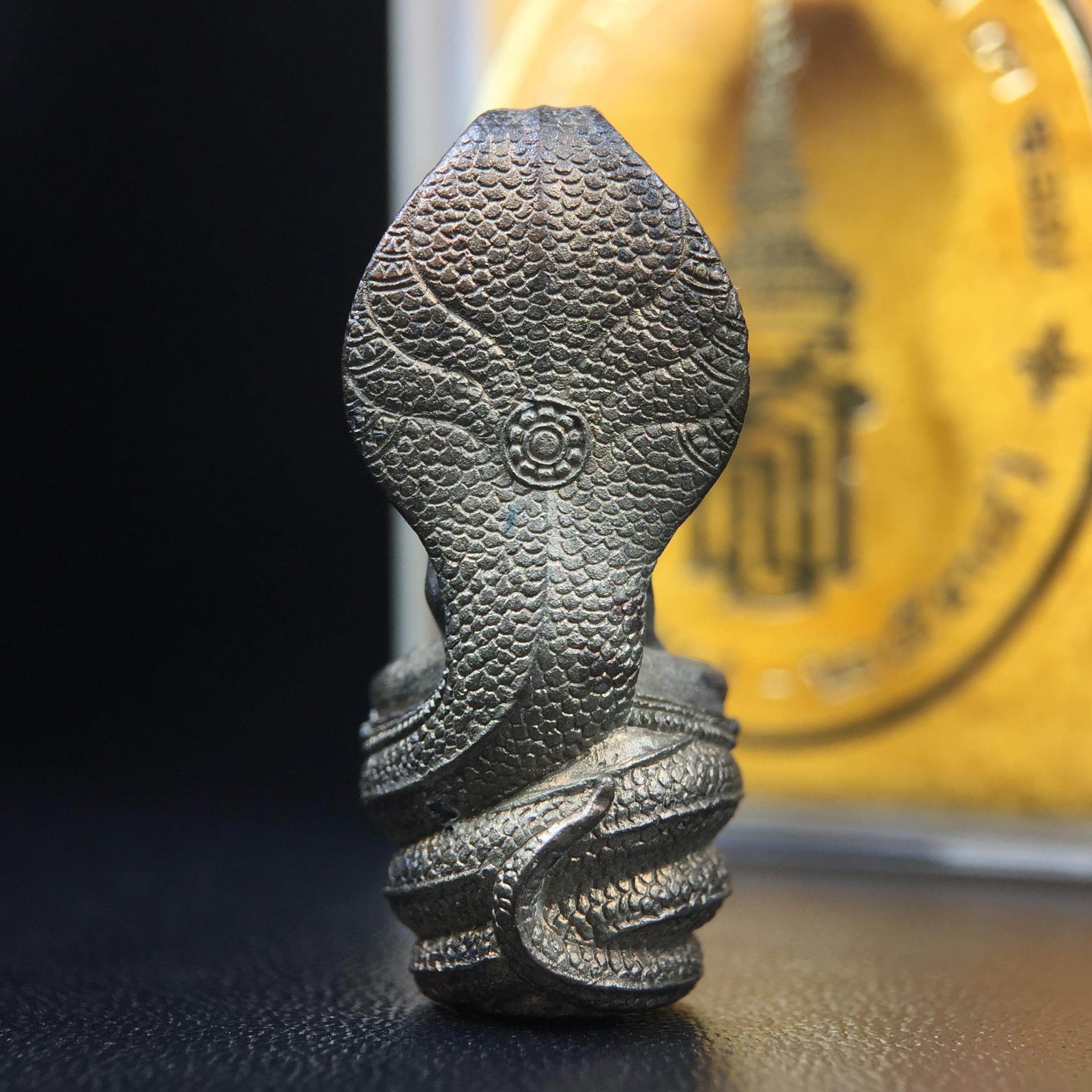 พระพุทธรูปนาคปรกปางมารวิชัย สธ. เนื่องวโรกาสสมเด็จพระเทพรัตนราชสุดาฯ ทรงเจริญพระชนมายุครบ 3 รอบ ปี2534 พระกริ่งนวโลหะ พิธีพุทธาภิเษก ณ วัดบวรนิเวศวิหาร โดยมีสมเด็จพระญาณสังวร สมเด็จพระสังฆราชเป็นองค์ประธาน(พิธีใหญ่ มวลสารดี พุทธศิลป์งดงาม)